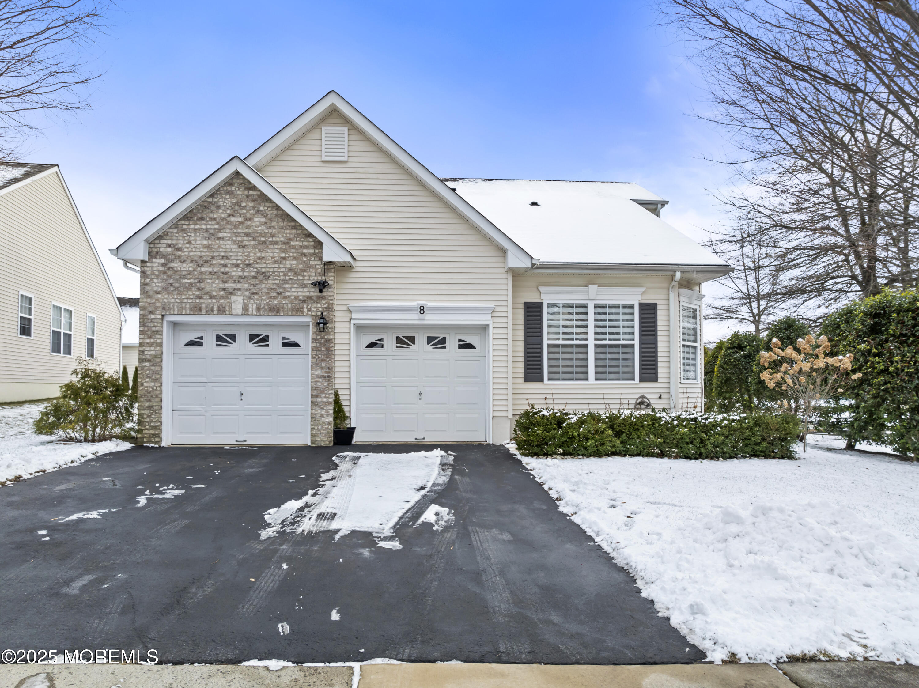 8 Snowberry Lane, Howell, New Jersey image 1