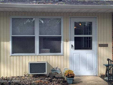 160D Gramercy Court Lakewood NJ 08701