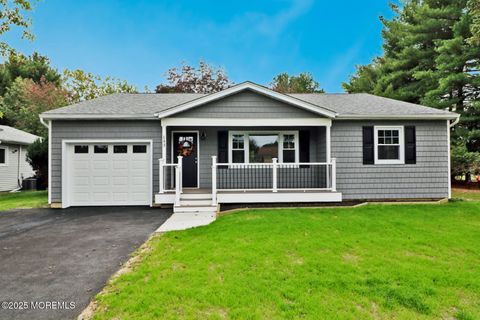 Photo of 143 Westbrook Drive, Toms River, NJ 08757 (MLS # 22531051)