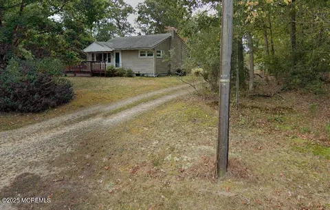 MLS: 22505399