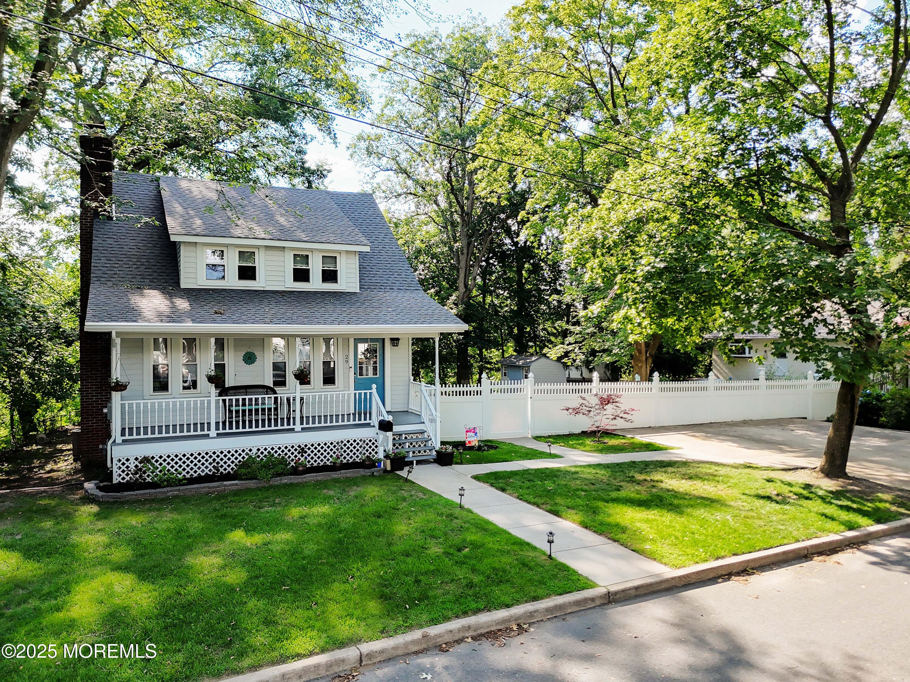 29 Lake Boulevard