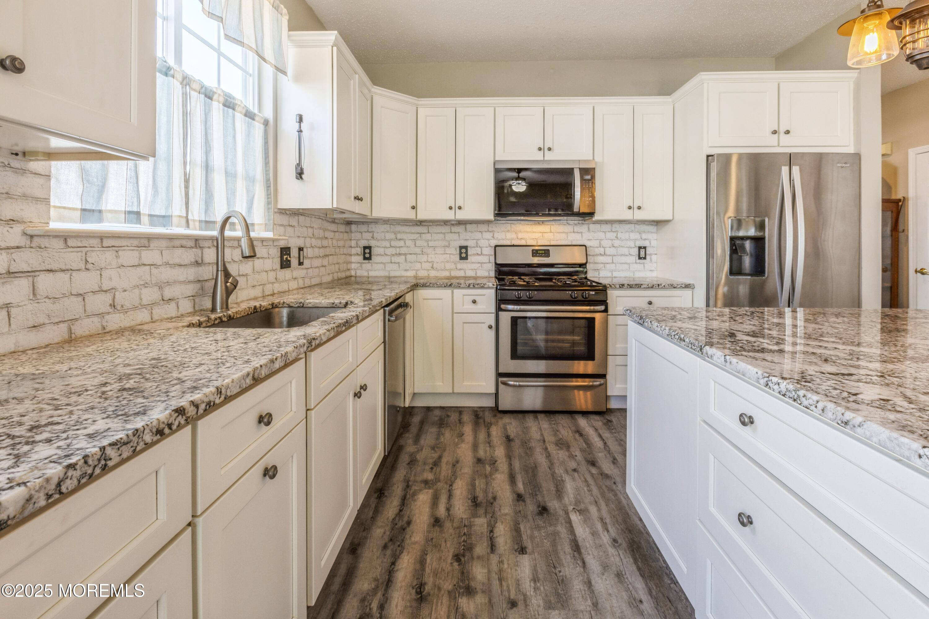 9 Cardinal Place, Barnegat, New Jersey image 5