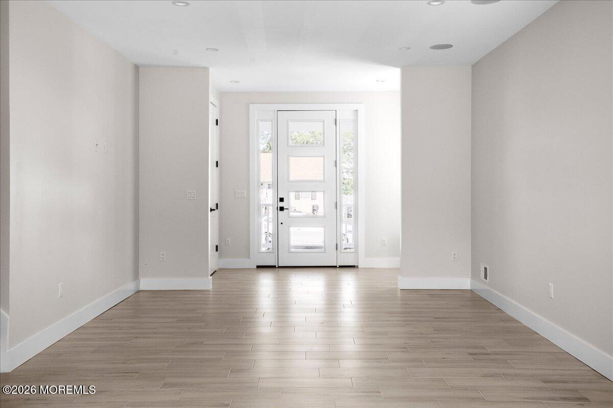 555 Lillie Road