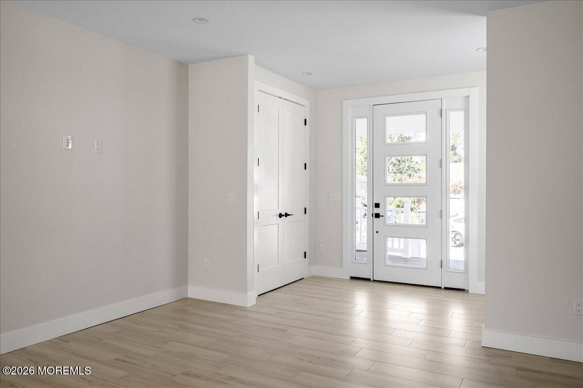 555 Lillie Road