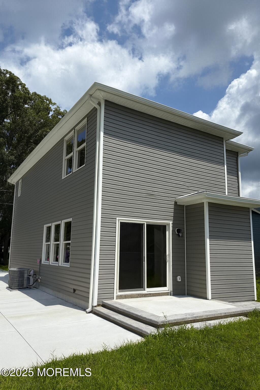 37 Laurelhurst Drive