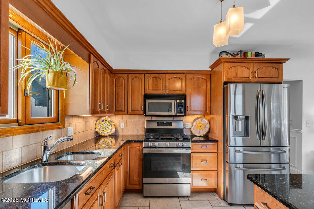 189 Riviera Drive, Brick, New Jersey image 3