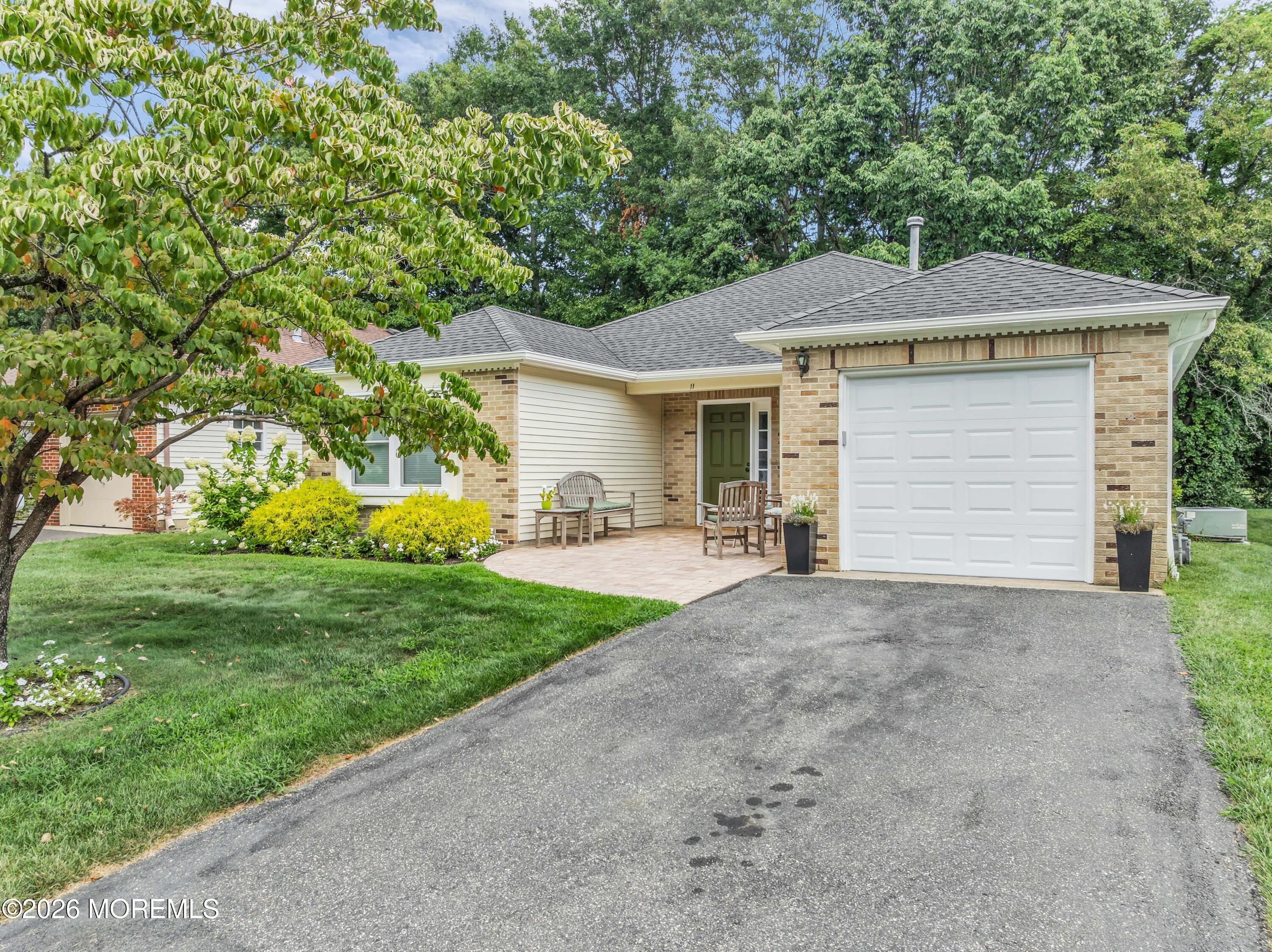 11 Mallard Drive