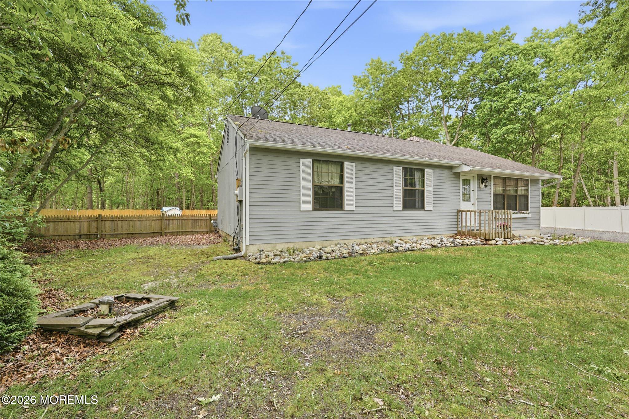 6A Carvel Avenue