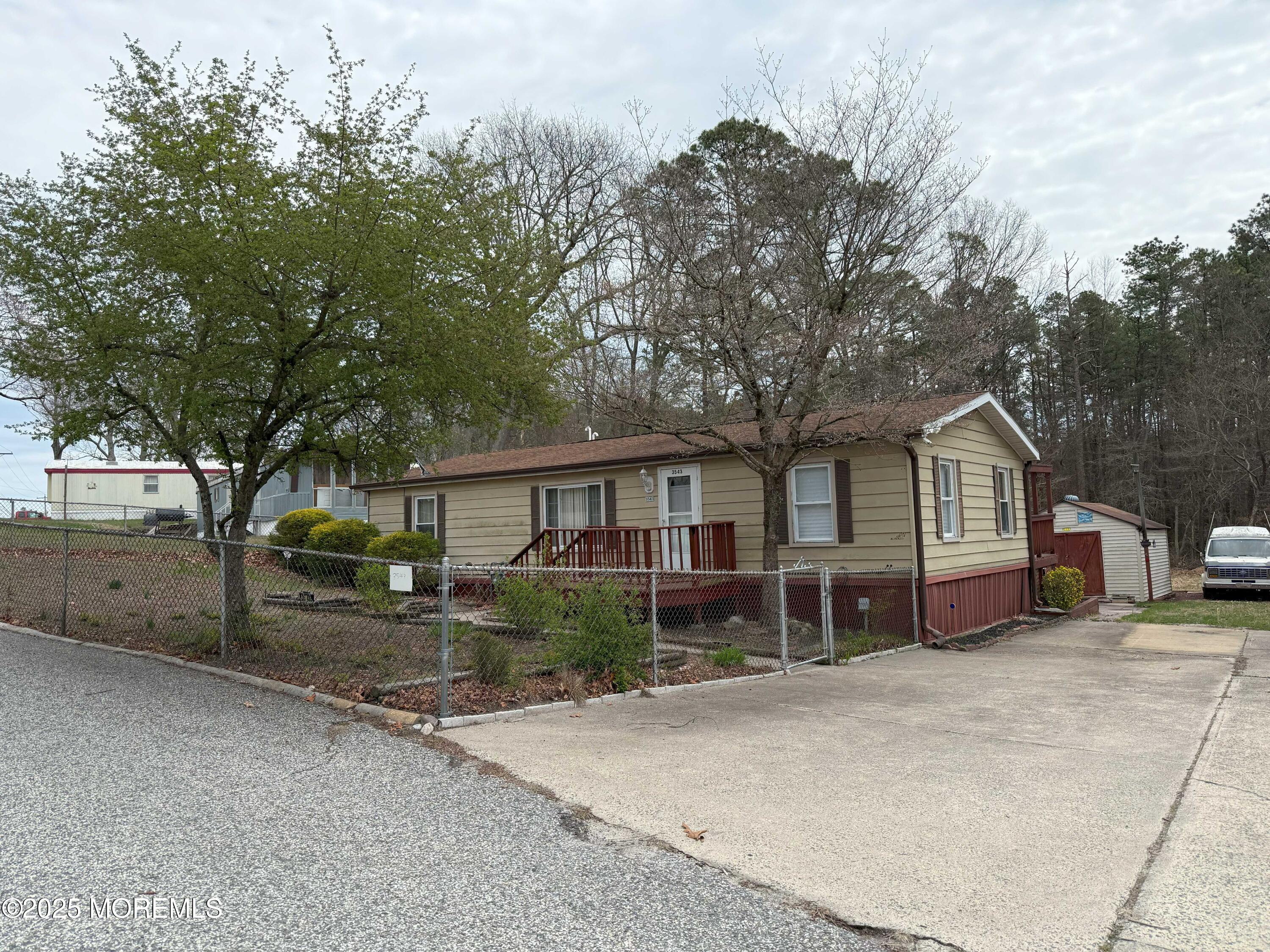 Listing image 4