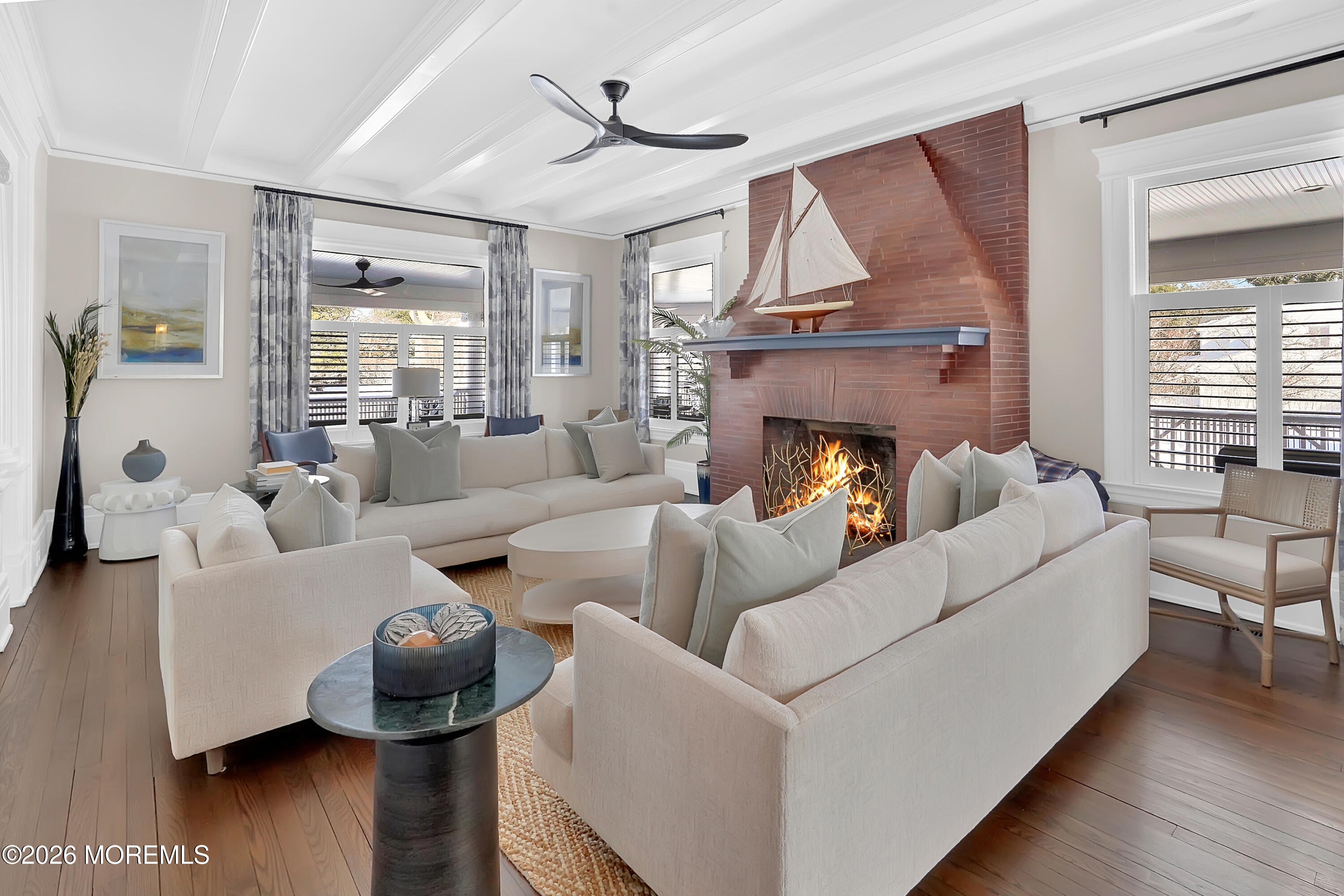 212 Crescent Parkway