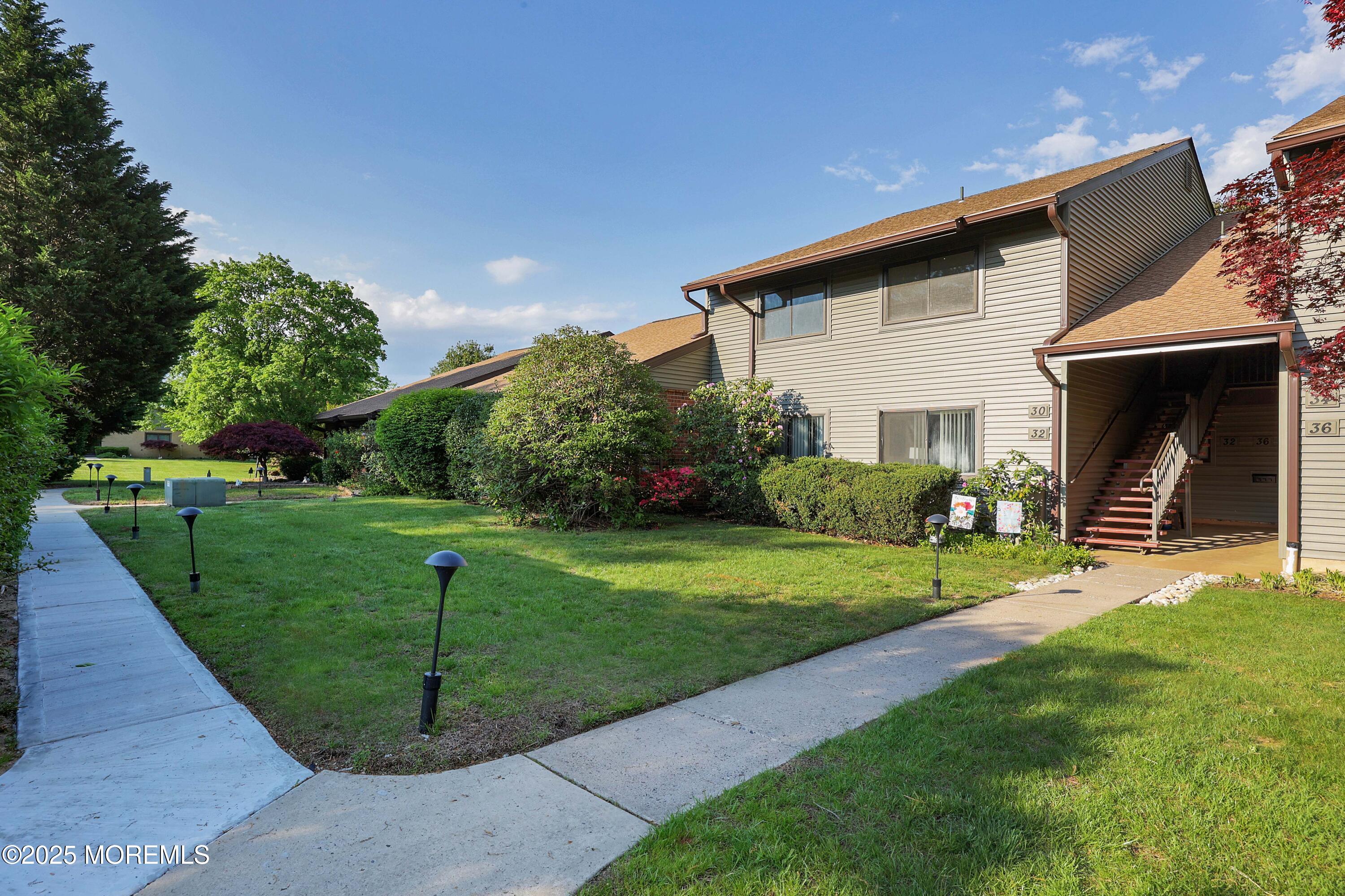 30 Dickinson Court, Red Bank, New Jersey image 8