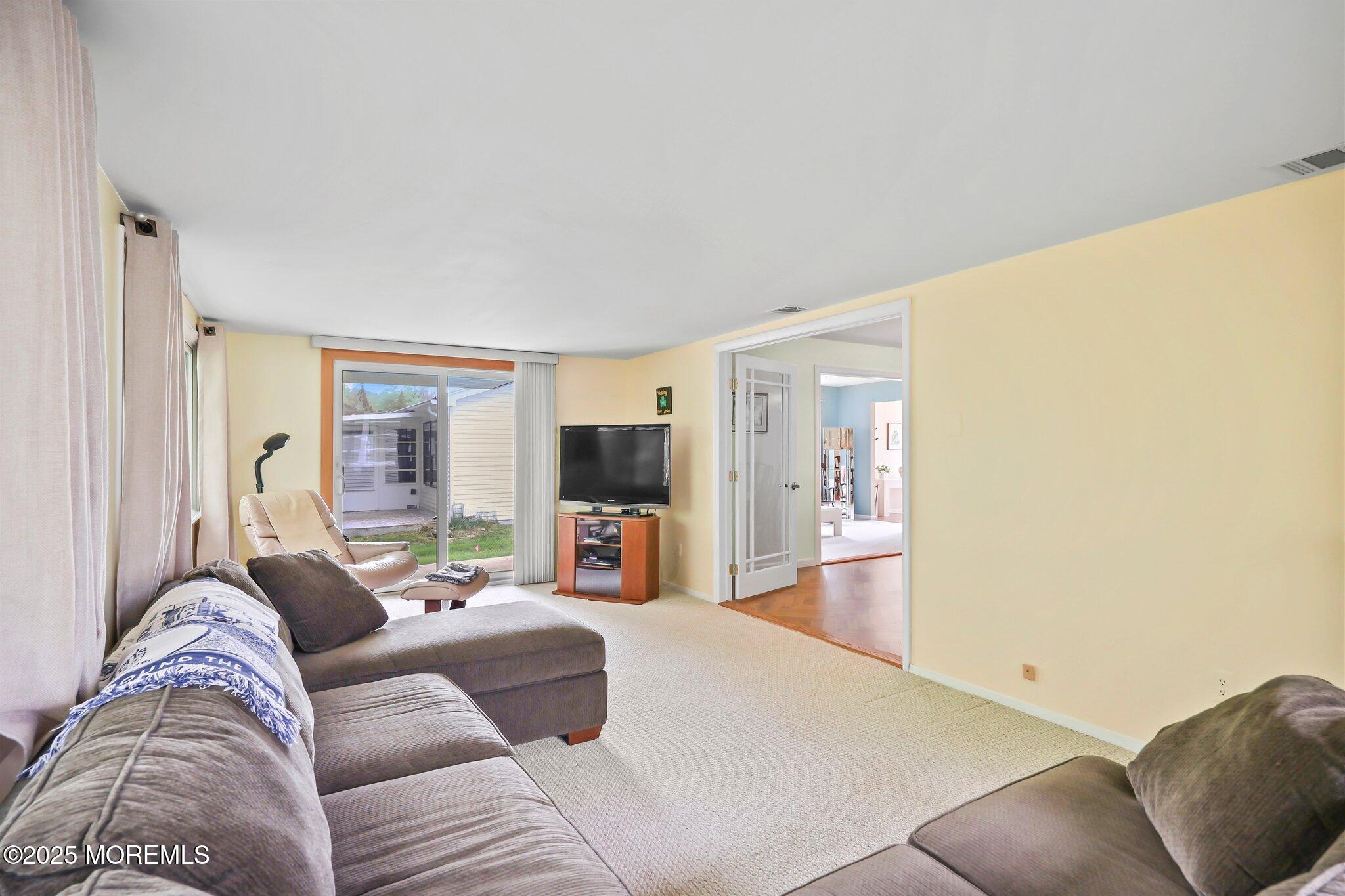 8 Rushmore Drive, Brick, New Jersey image 13