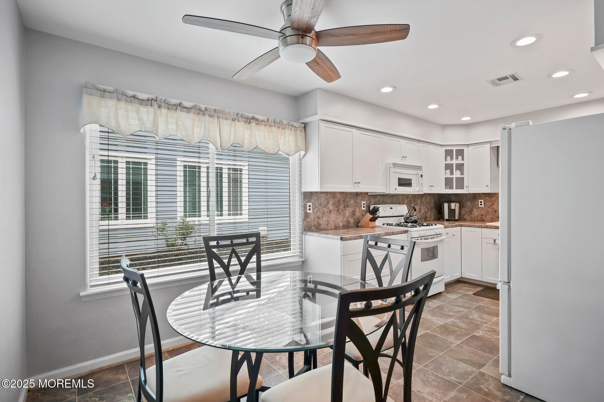 8 Rushmore Drive, Brick, New Jersey image 15
