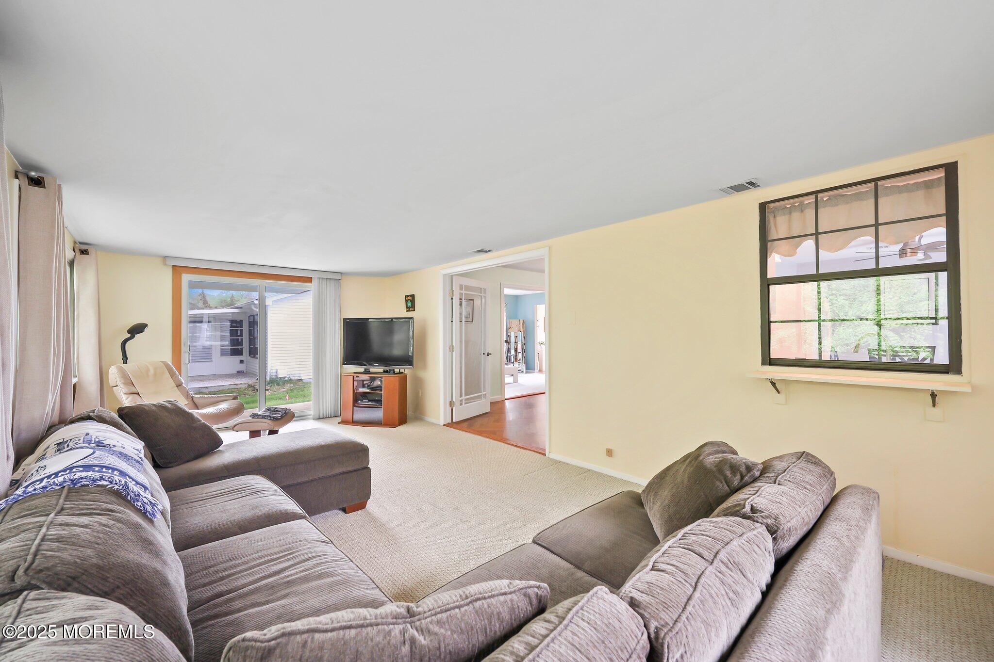 8 Rushmore Drive, Brick, New Jersey image 12