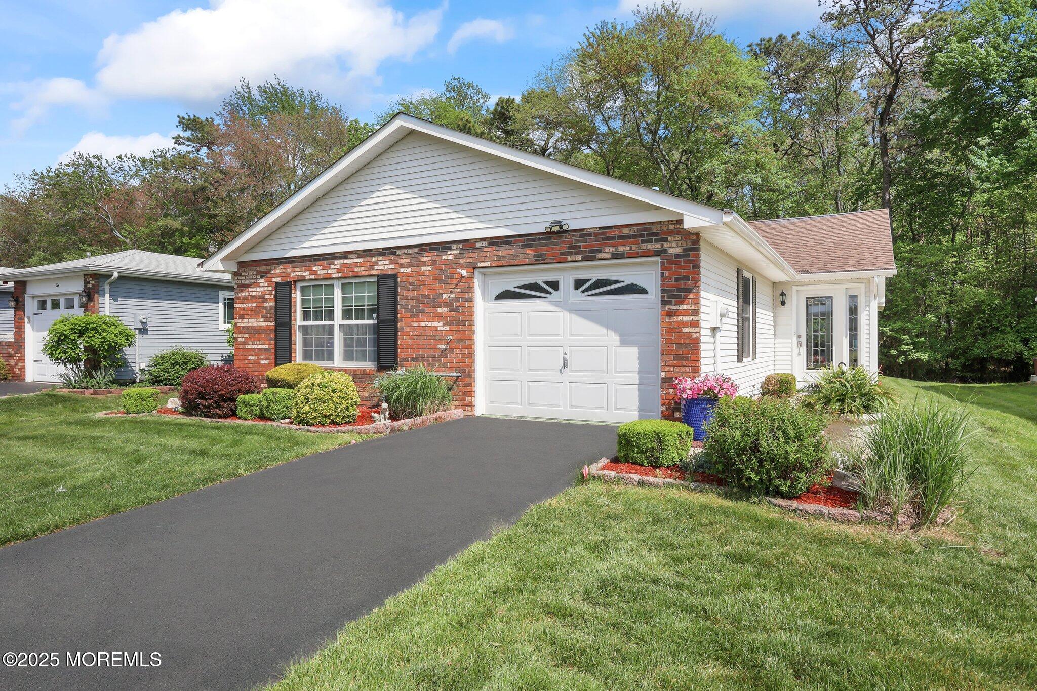 8 Rushmore Drive, Brick, New Jersey image 3