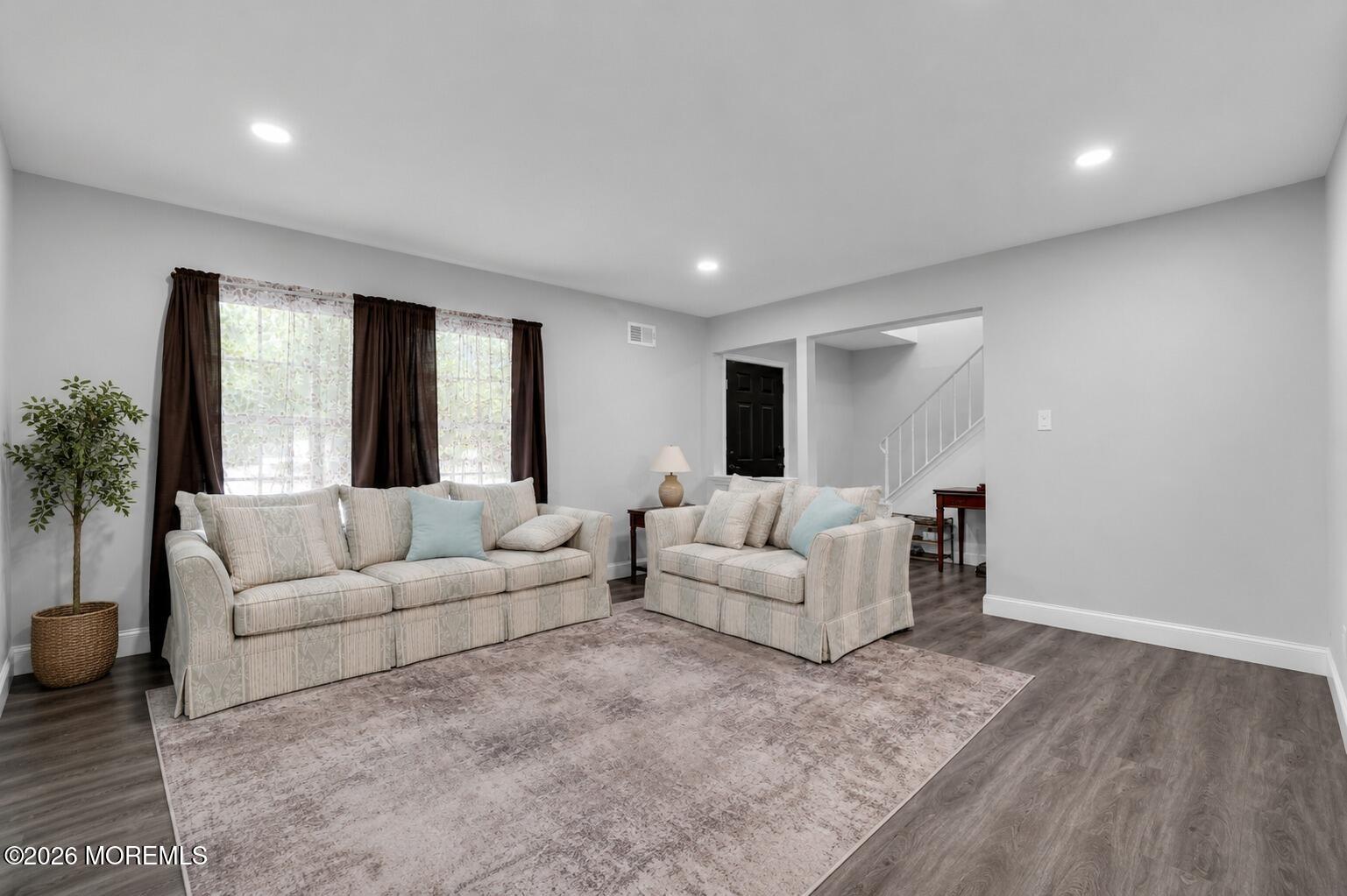 3 Riverwood Court