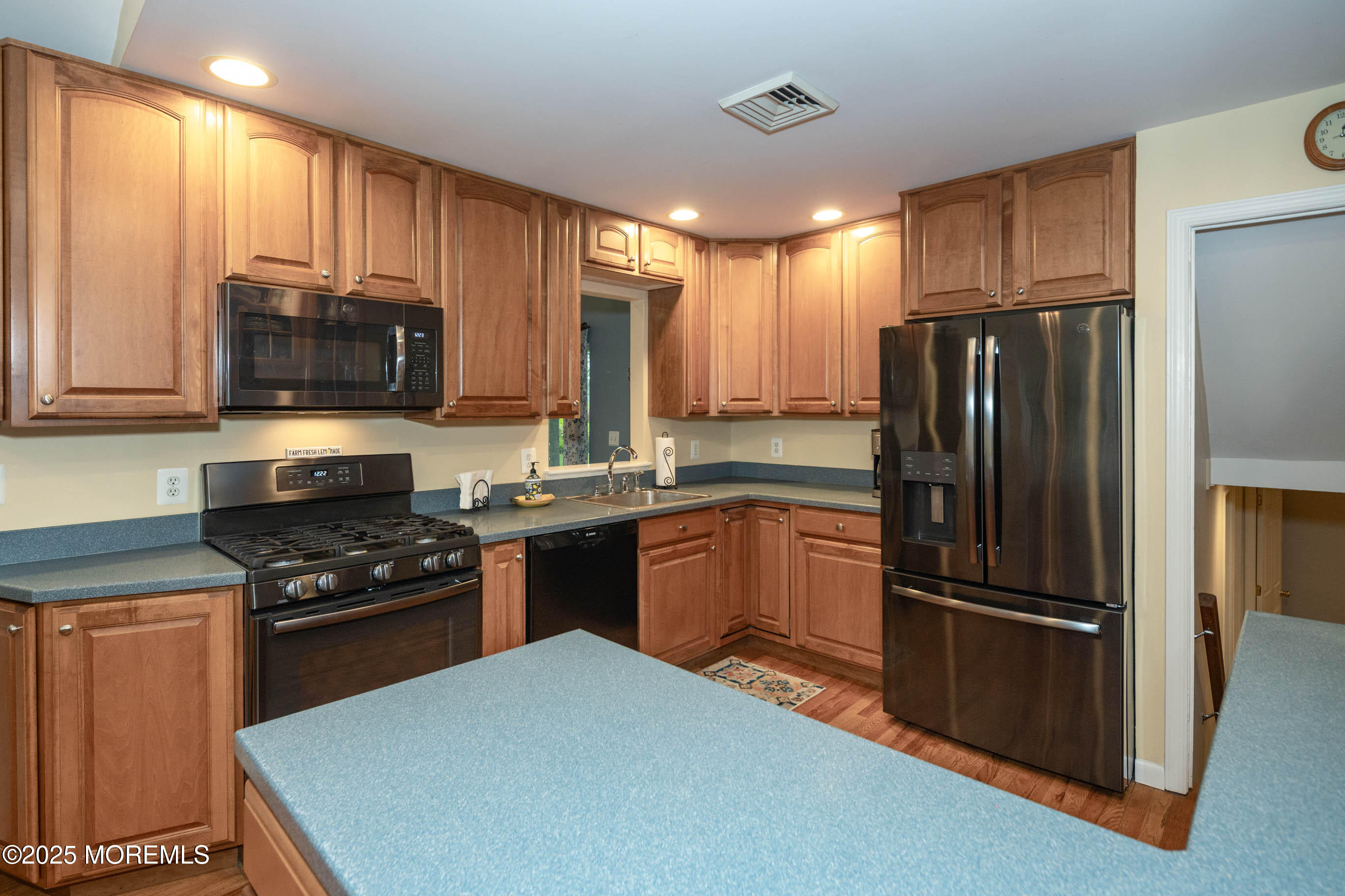 63 Maida Terrace, Red Bank, New Jersey image 13