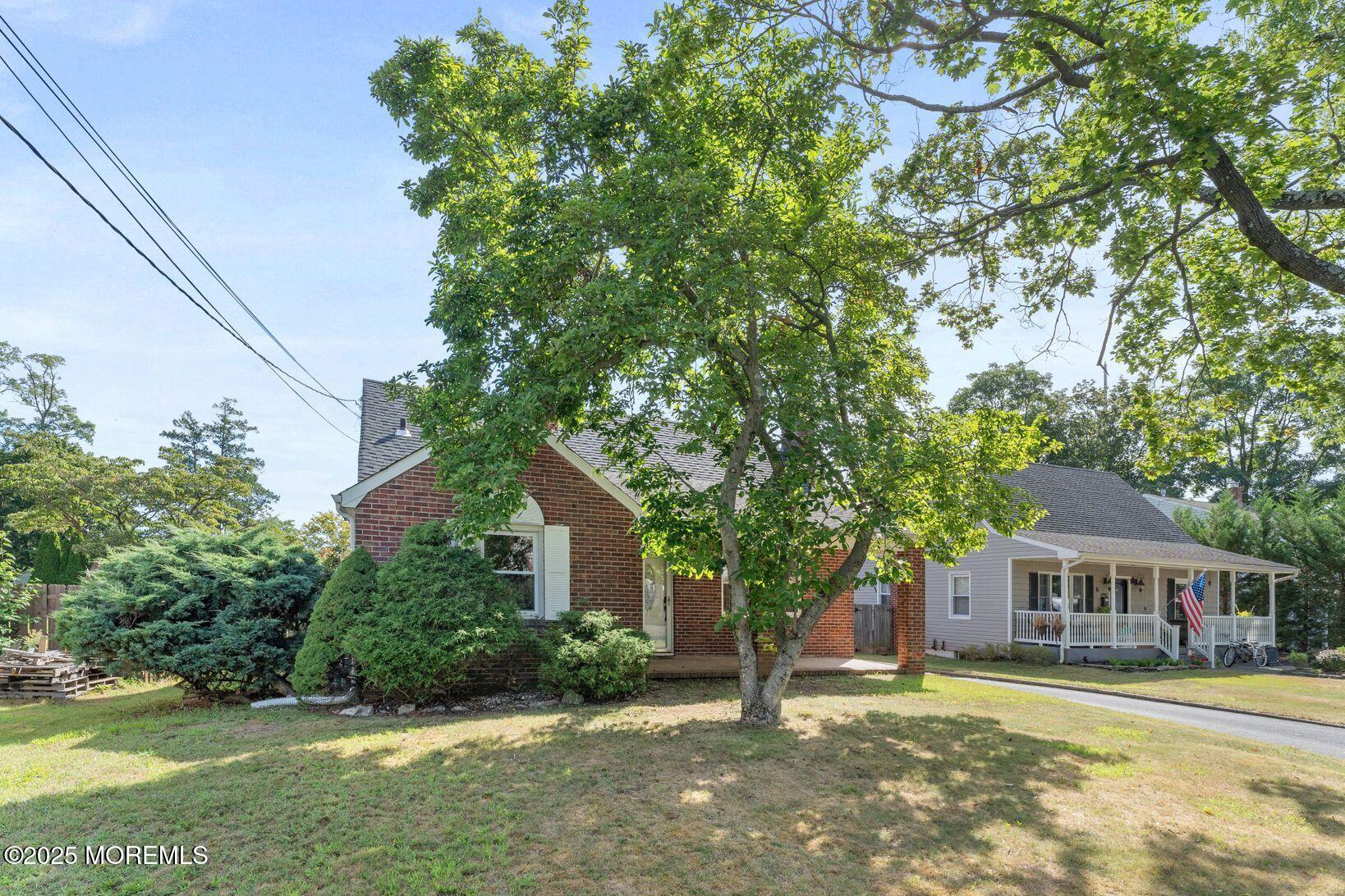 8 Sutphin Avenue