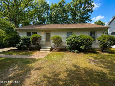 Homes For Sale - 3 Cape Court<br/> Ocean County, Manahawkin, NJ 08050