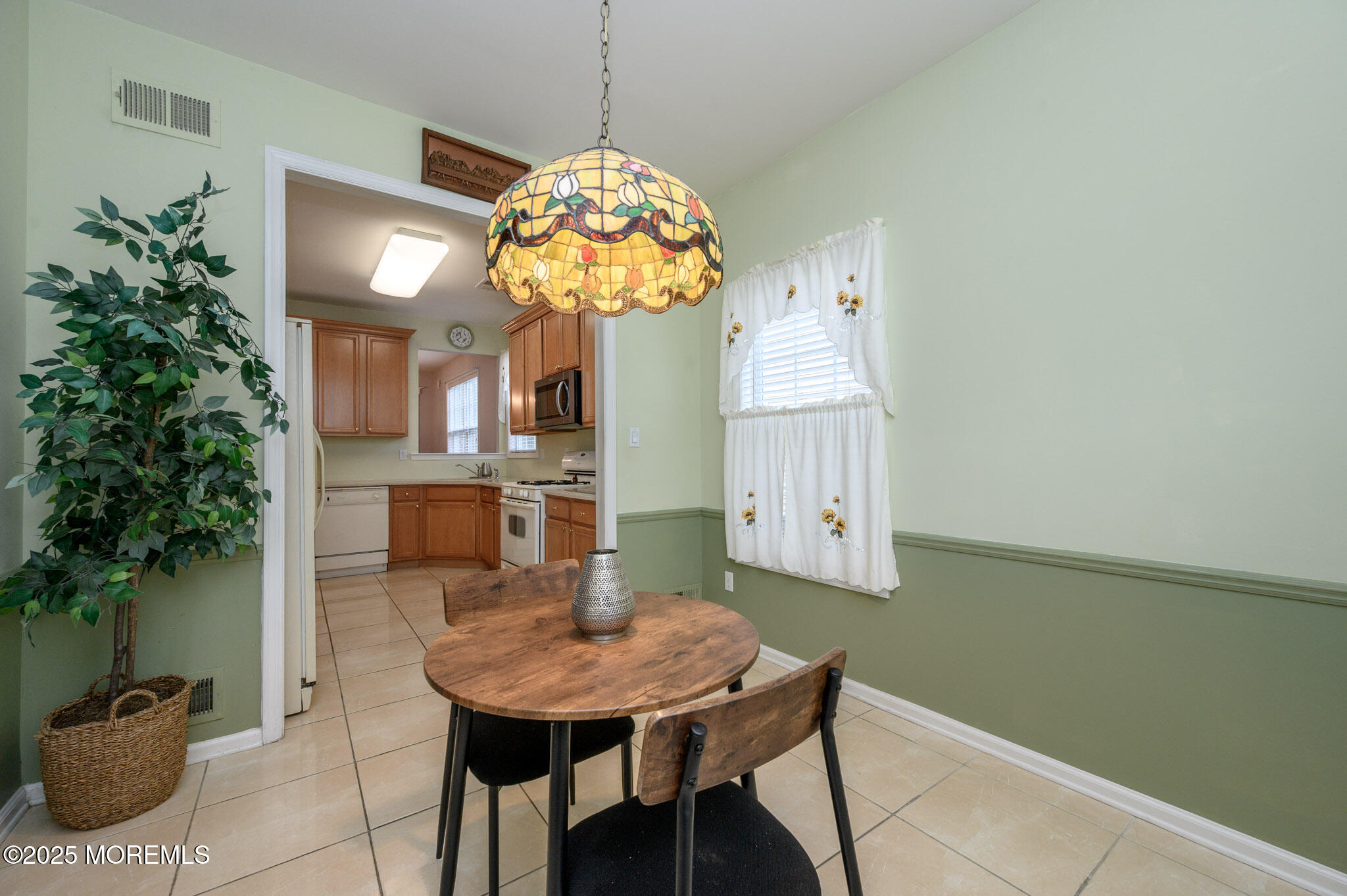 89 Maypink Lane, Howell, New Jersey image 8