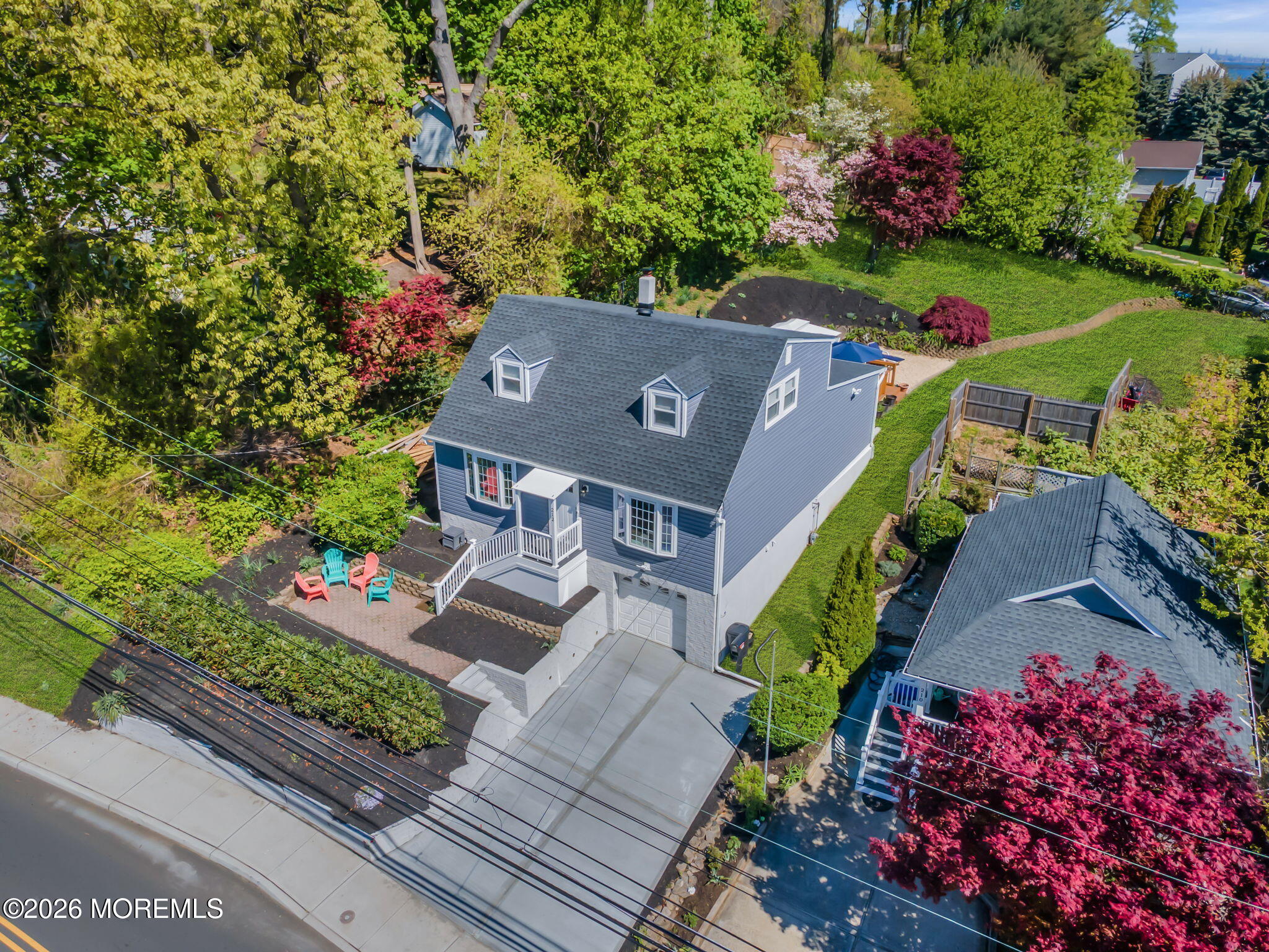 212 Linden Avenue