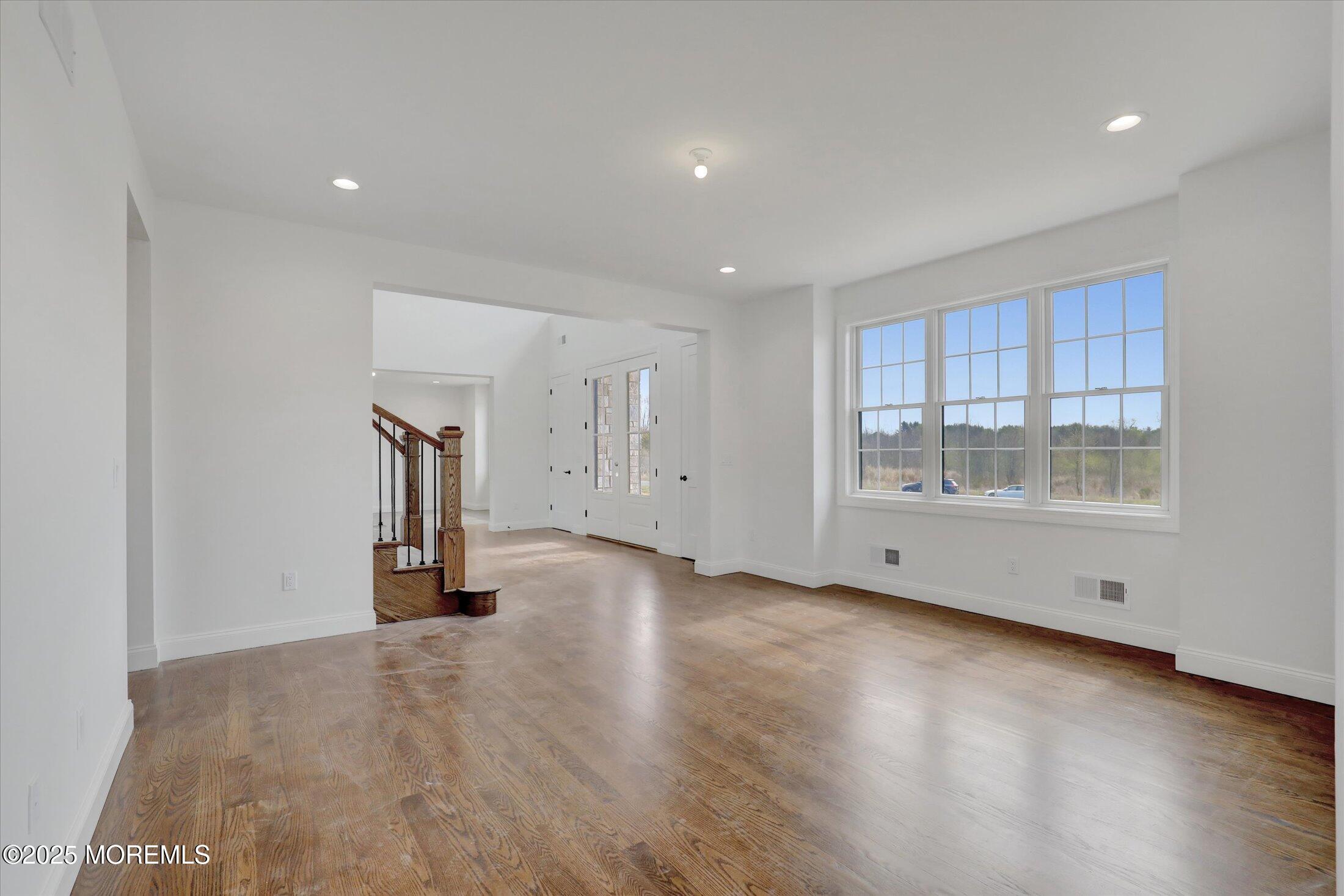 8 Cook Court, Millstone, New Jersey image 40