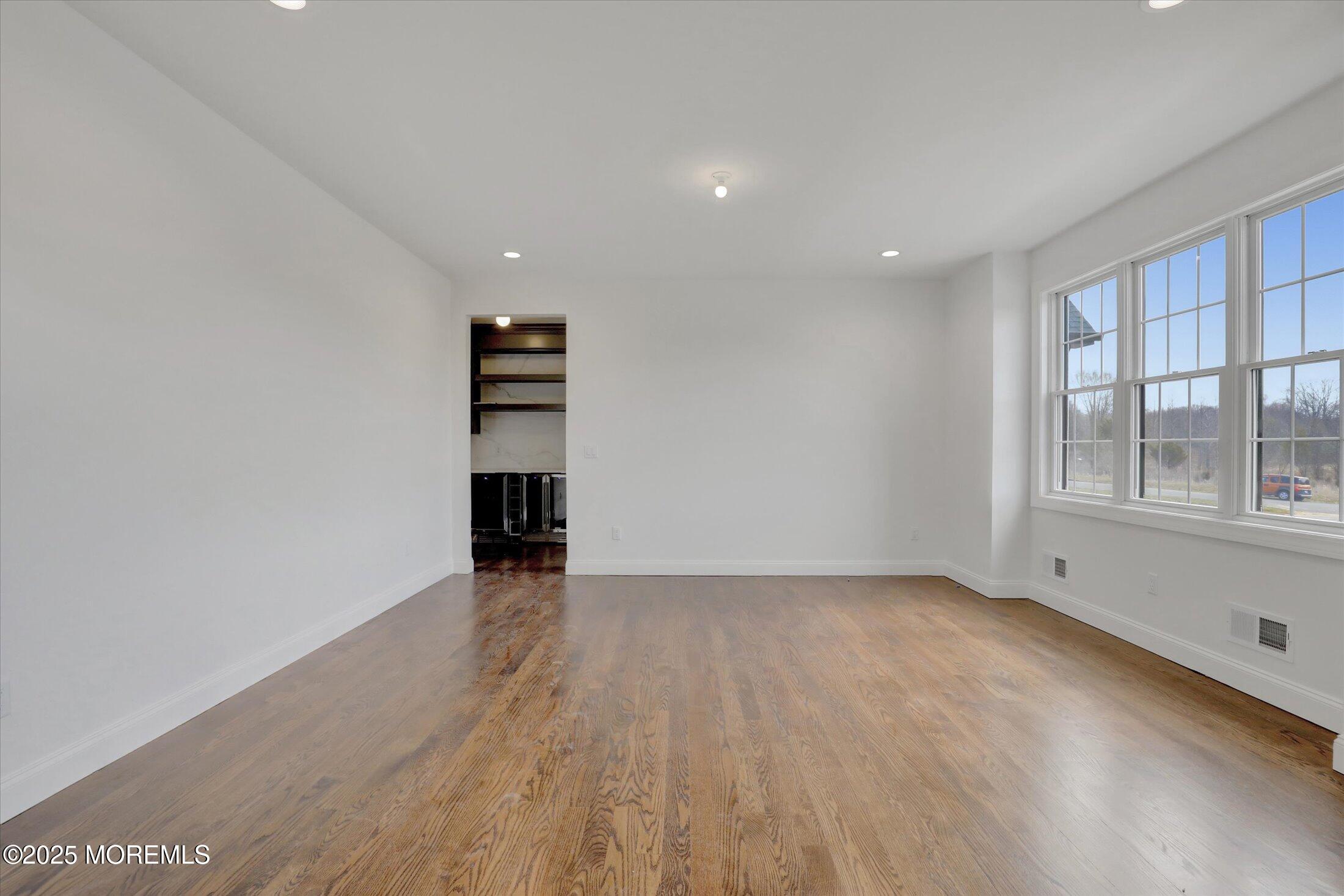 8 Cook Court, Millstone, New Jersey image 37