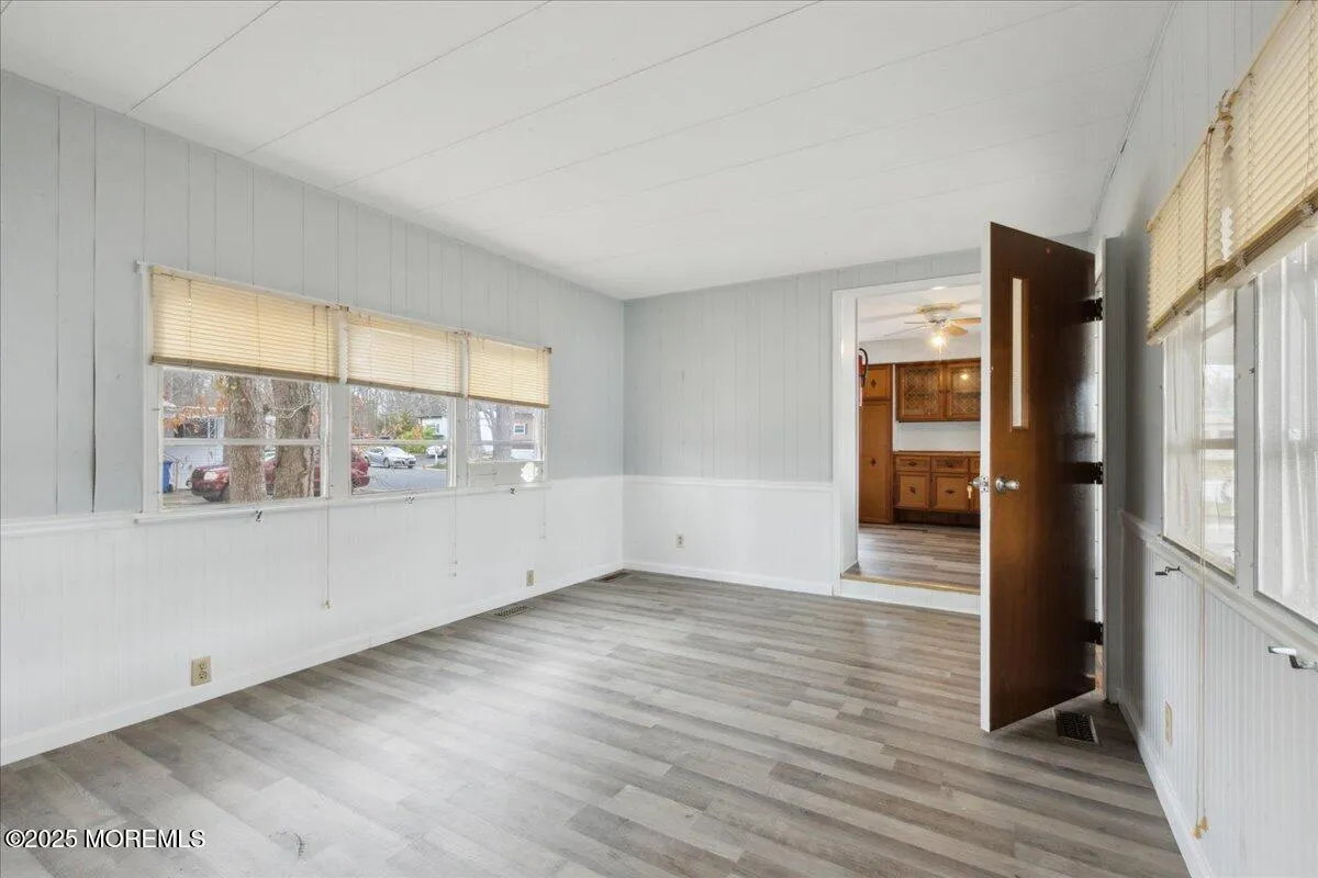 Toms River, New Jersey 08757, United States, 2 Bedrooms Bedrooms, ,1 BathroomBathrooms,Residential,Active,110847