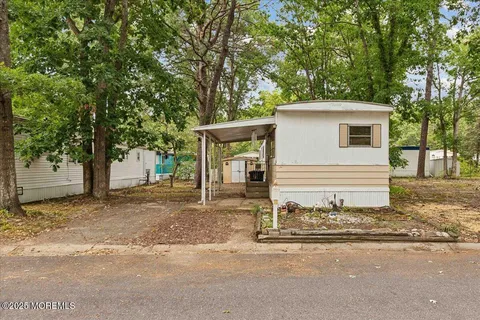MLS: 22511043