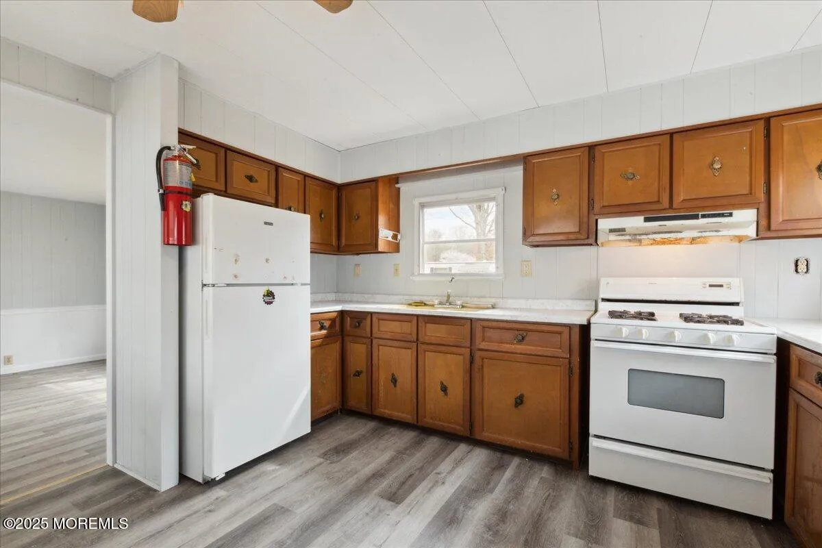 Toms River, New Jersey 08757, United States, 2 Bedrooms Bedrooms, ,1 BathroomBathrooms,Residential,Active,110847