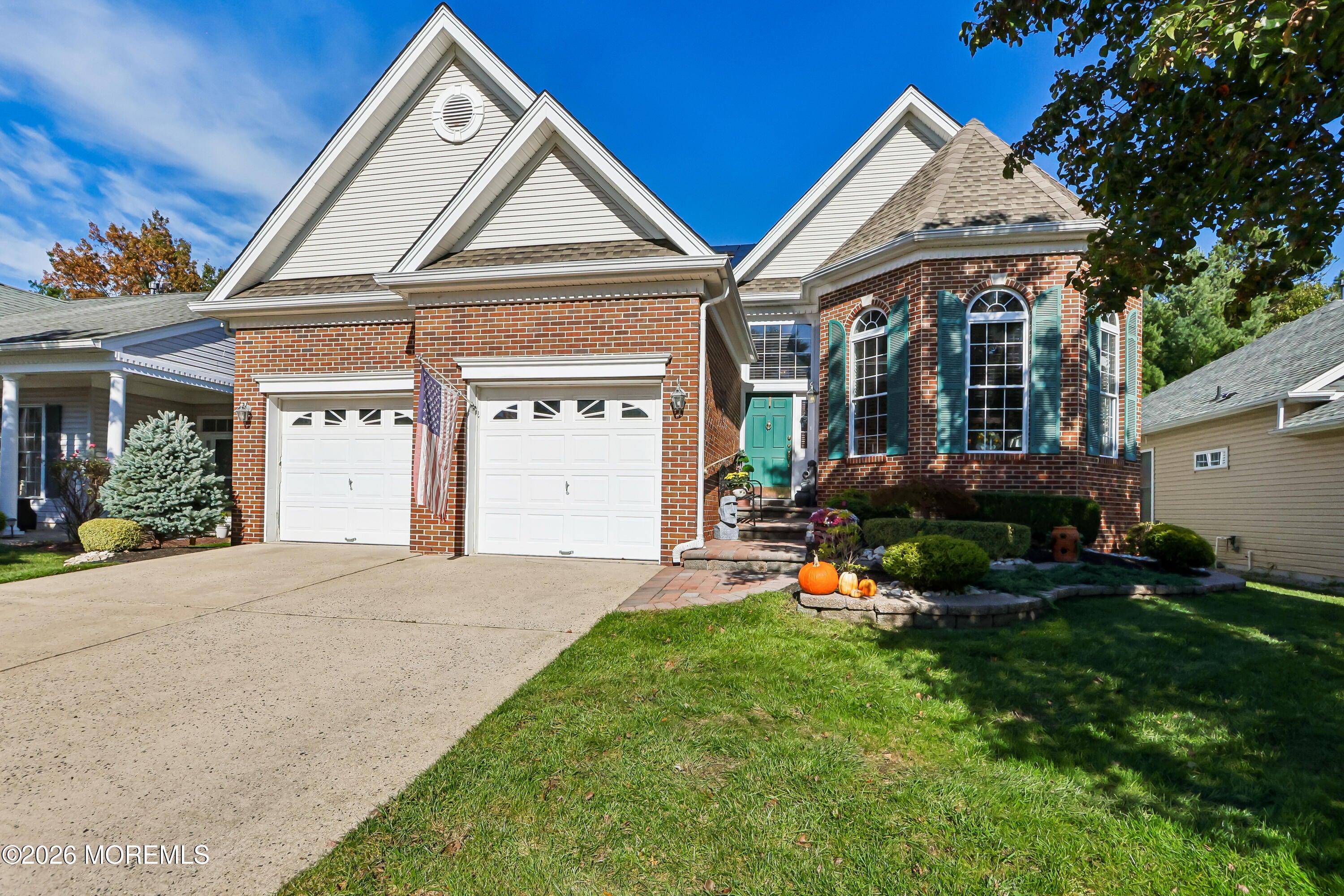 77 Oakmont Lane