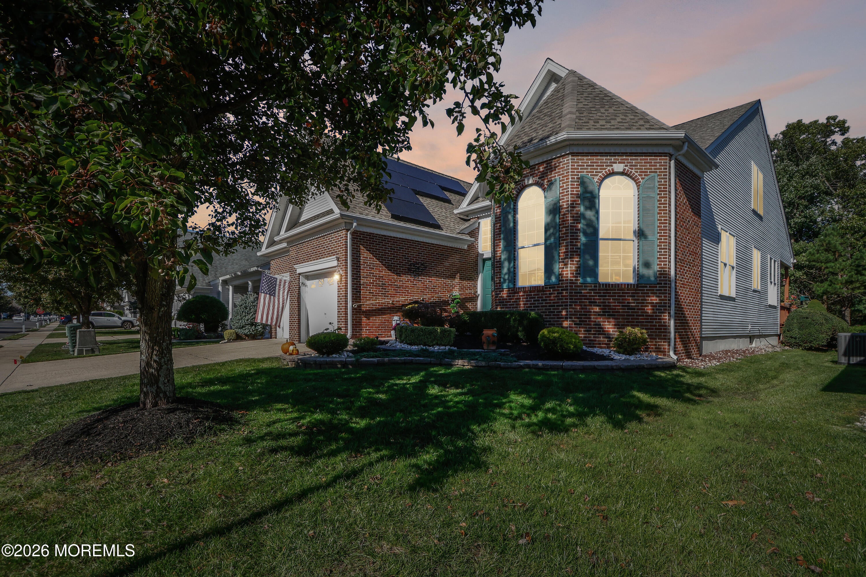 77 Oakmont Lane