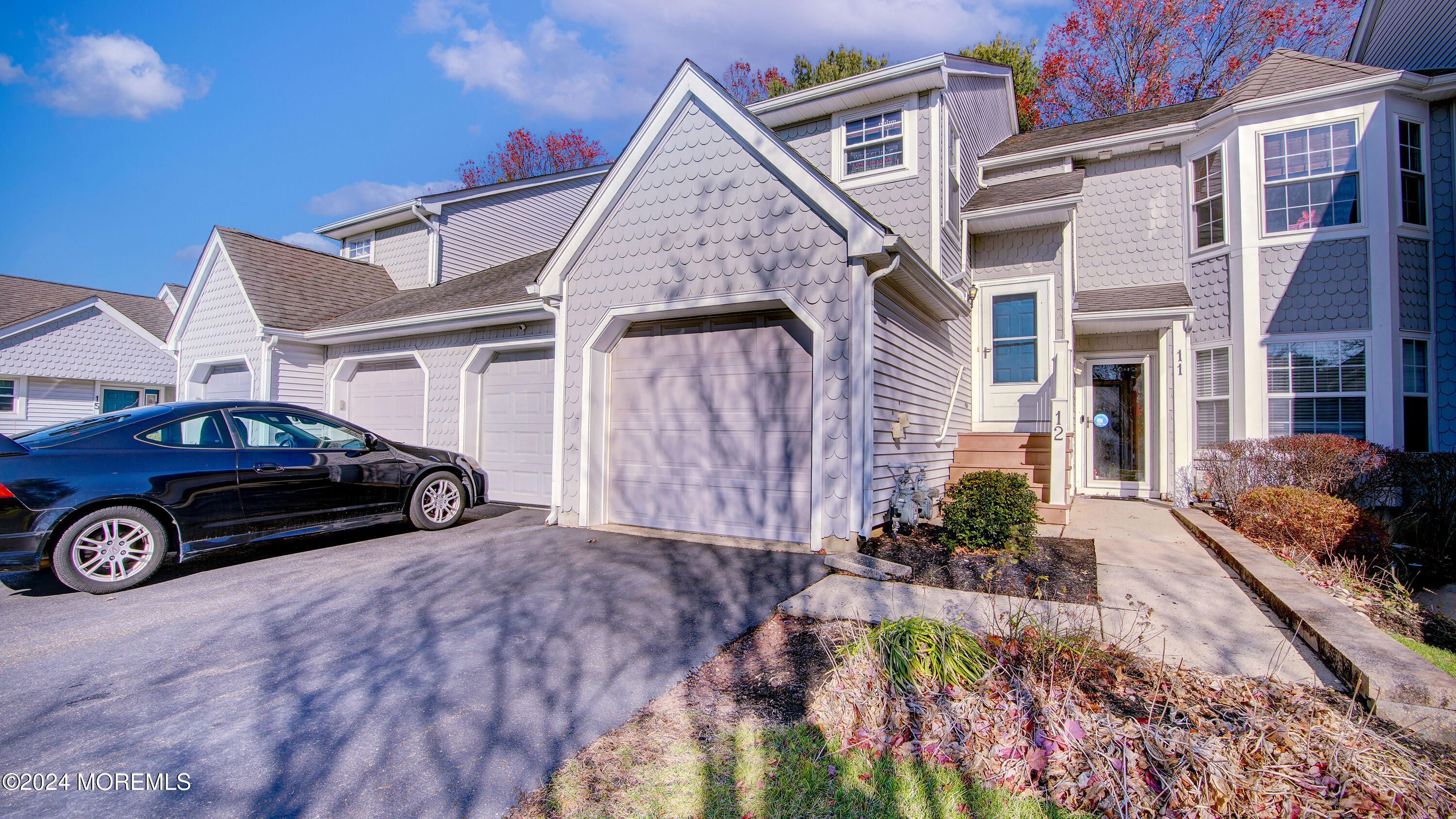 12 Evergreen Court, Freehold, New Jersey image 2