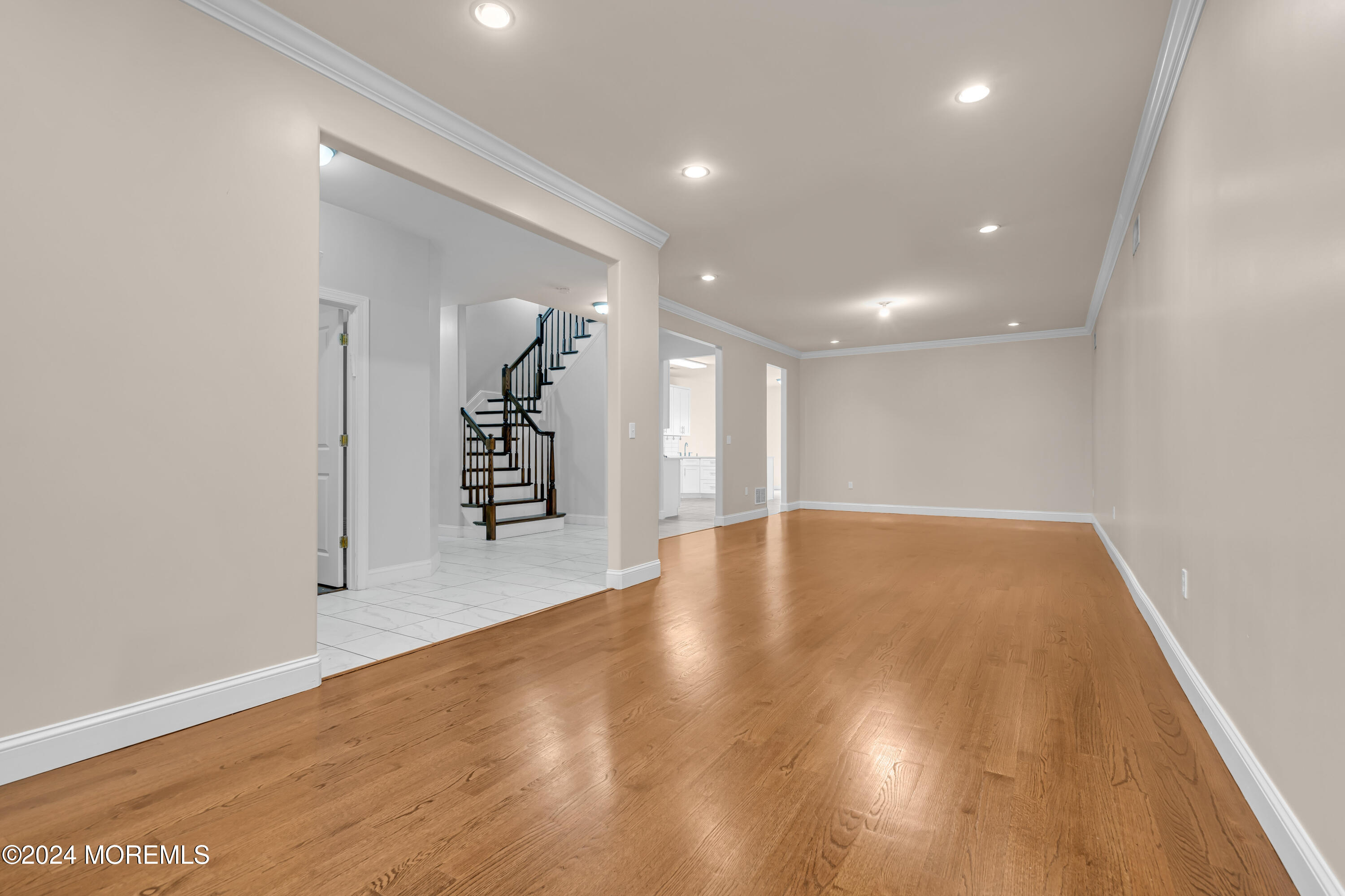 7 Granite Drive, Lakewood, New Jersey image 4
