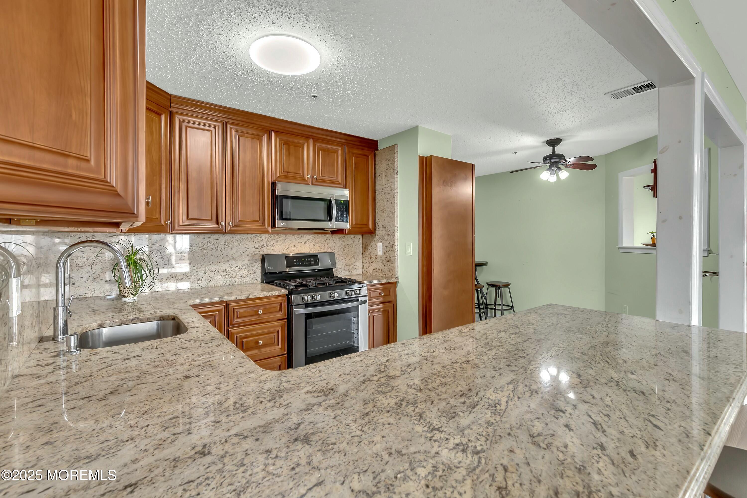 1814 Scarlet Oak Avenue, Toms River, New Jersey image 12