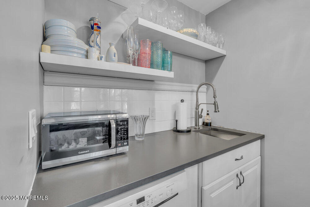 19 Gravelly Point Road, Highlands, New Jersey image 11