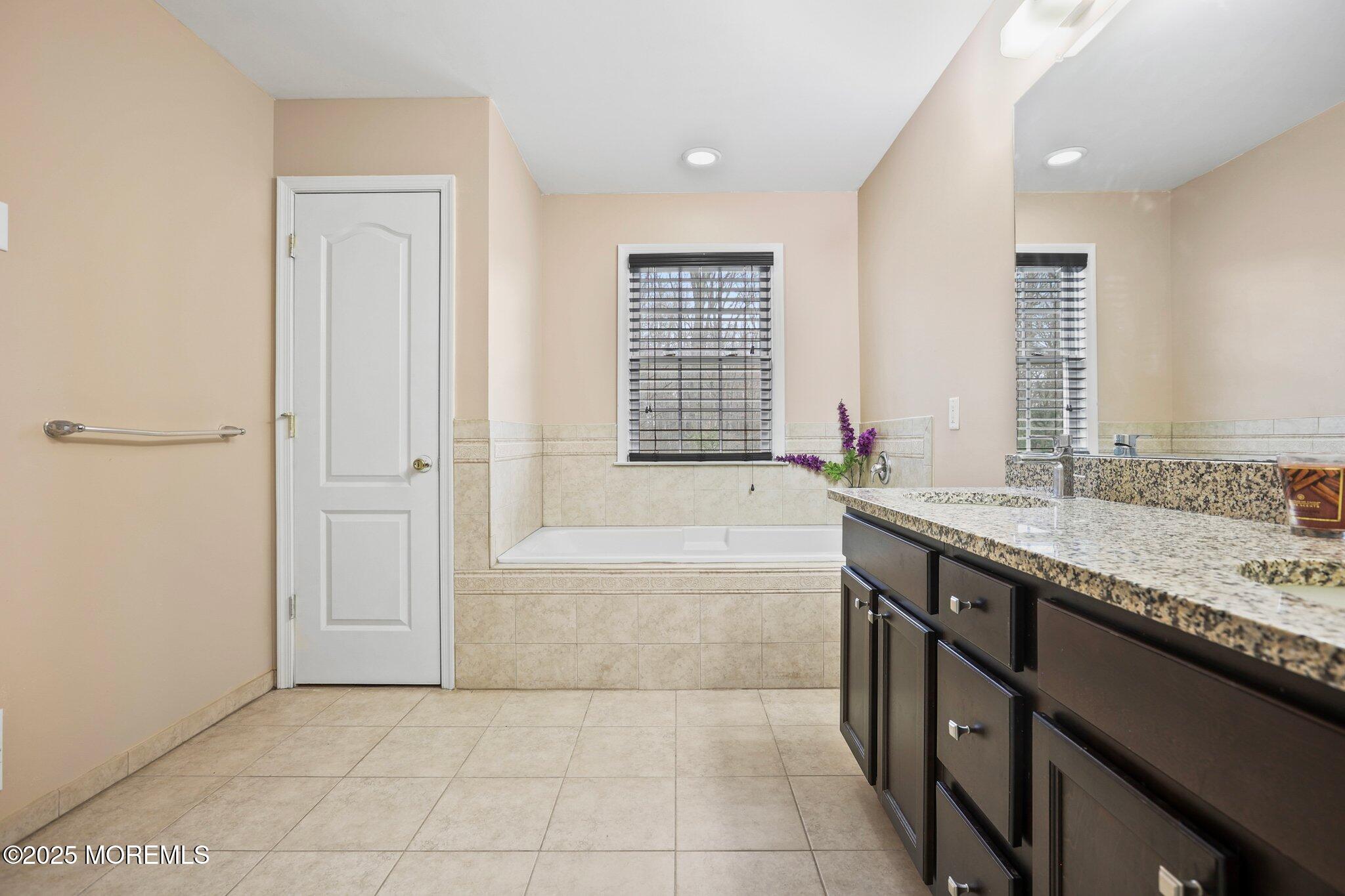 126 Morgan Way #126, Monroe Township, New Jersey image 28
