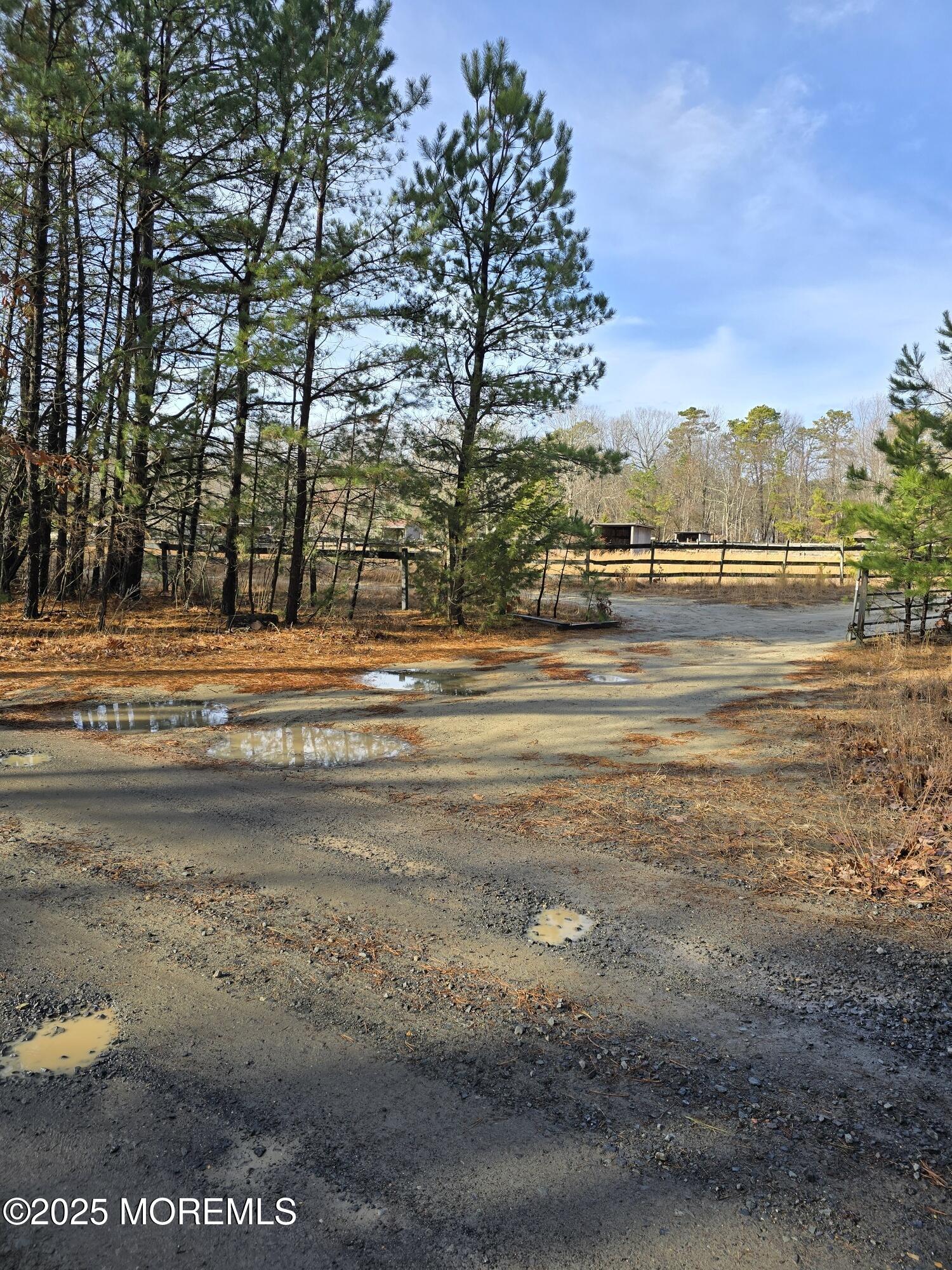 16 Hidden Pines Drive, Millstone, New Jersey image 13