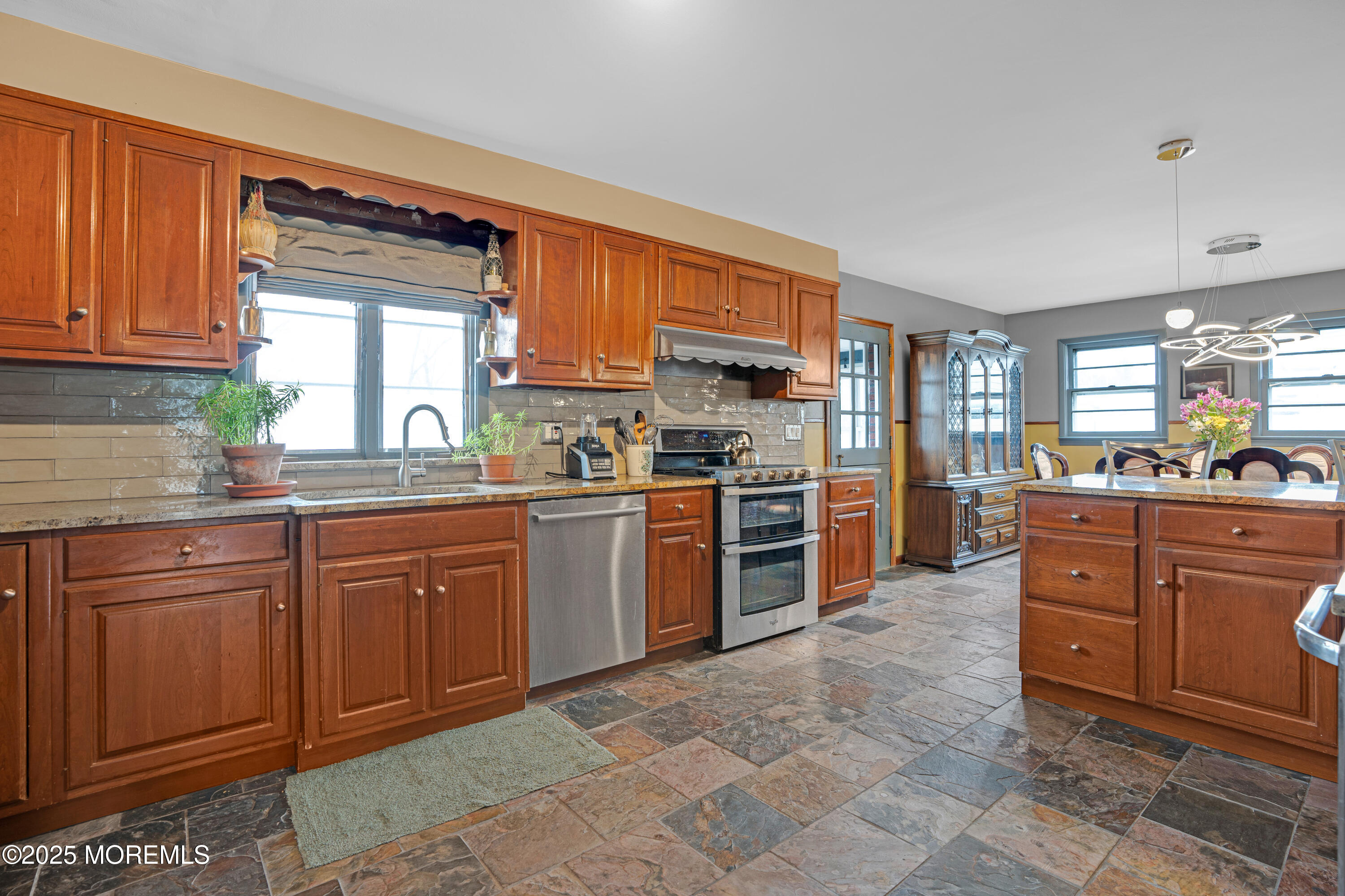 765 Harrell Avenue, Woodbridge, New Jersey image 10