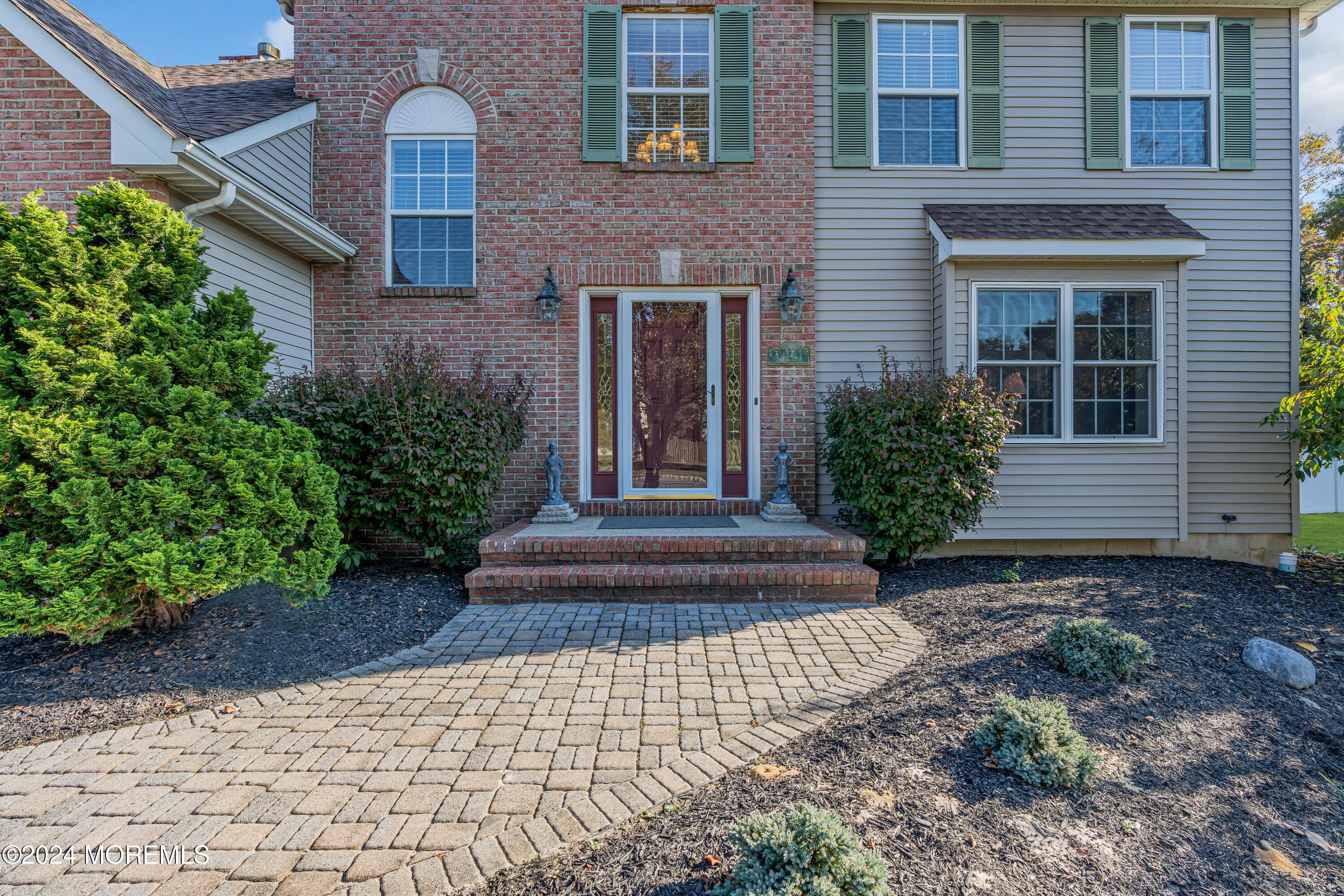 32 Sarah Lane, Howell, New Jersey image 4