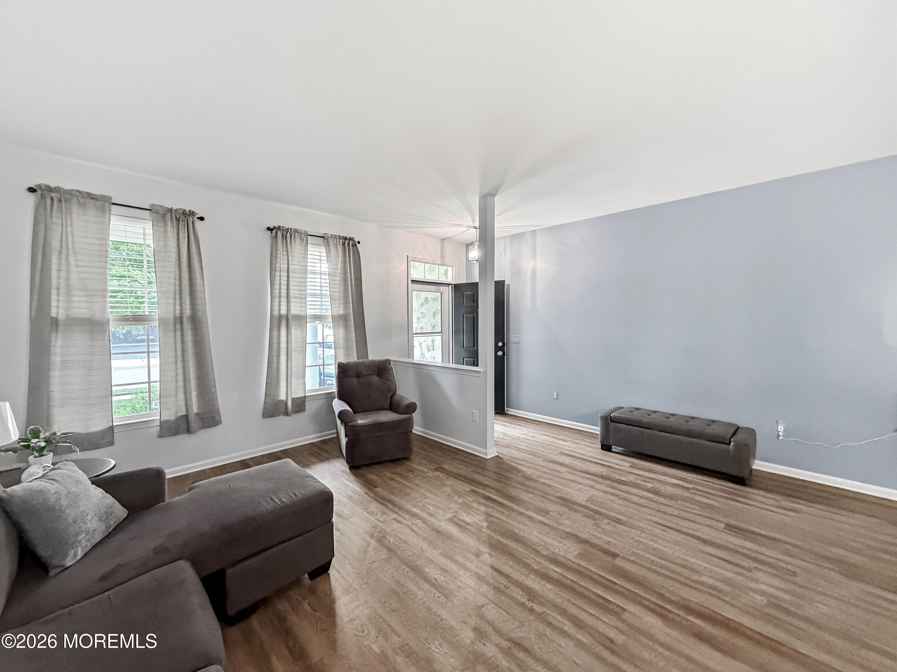 2 Warwick Court