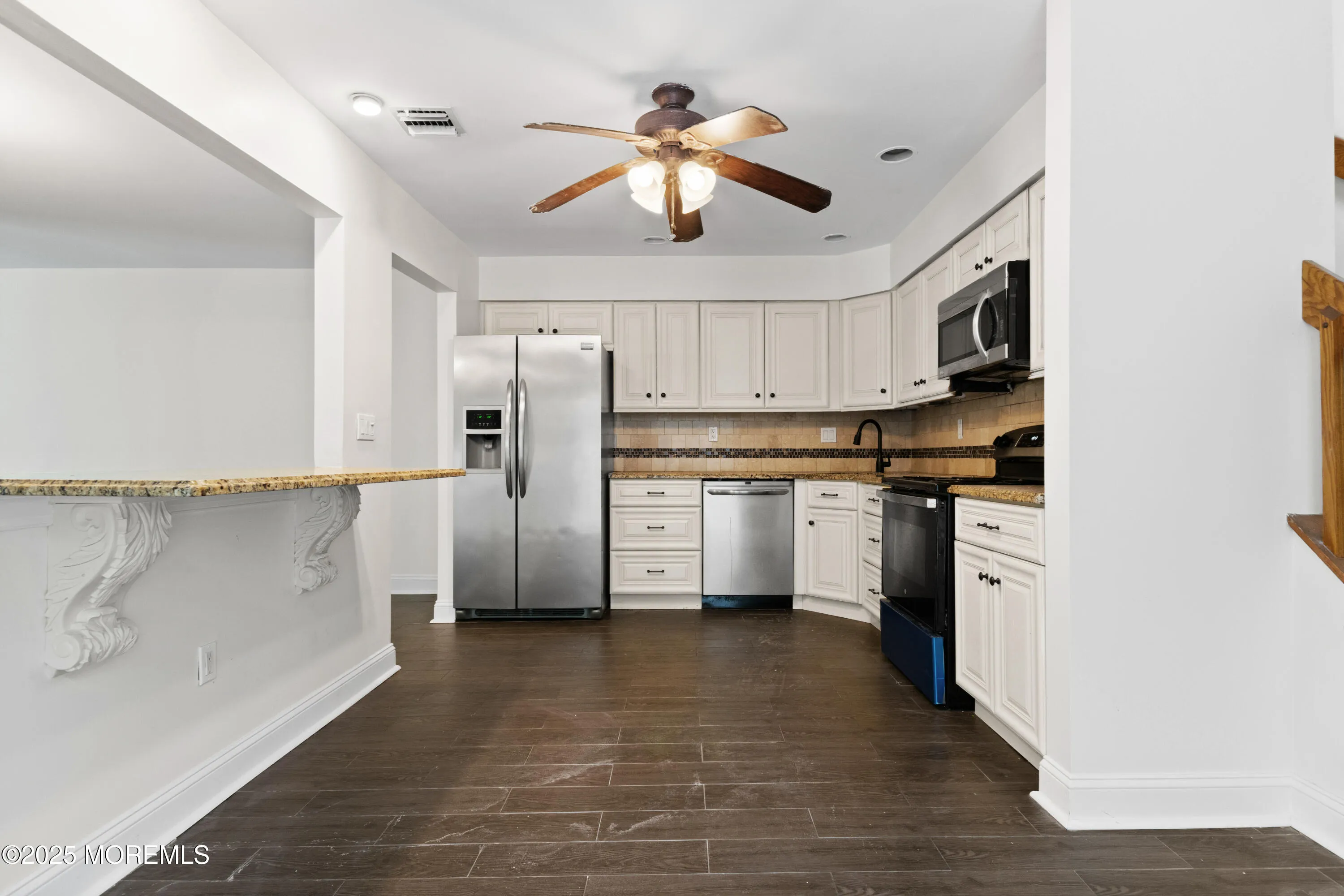 Long Branch, New Jersey 07740, United States, 2 Bedrooms Bedrooms, ,3 BathroomsBathrooms,Residential,Active,215668