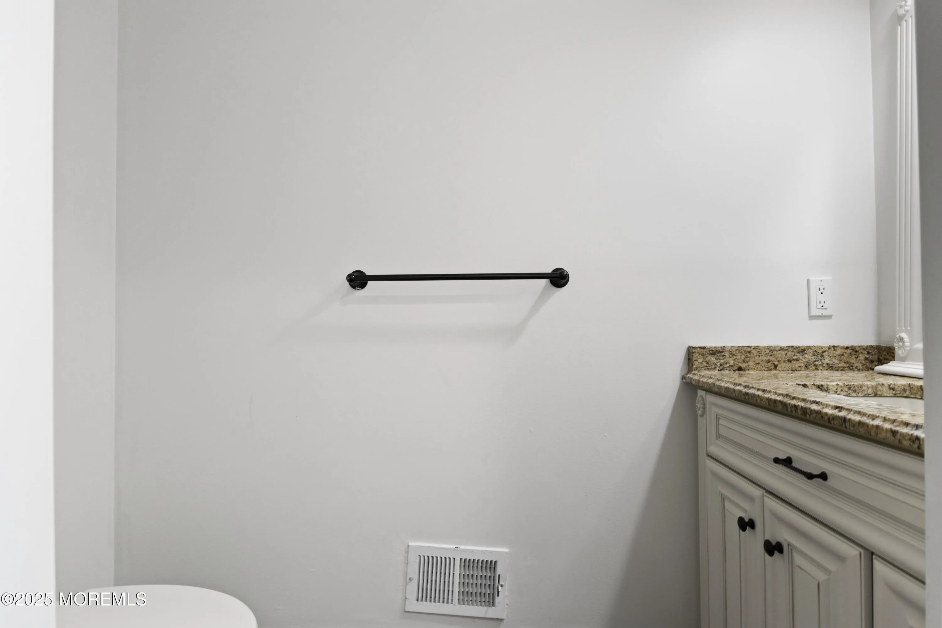 Long Branch, New Jersey 07740, United States, 2 Bedrooms Bedrooms, ,3 BathroomsBathrooms,Residential,Active,215668