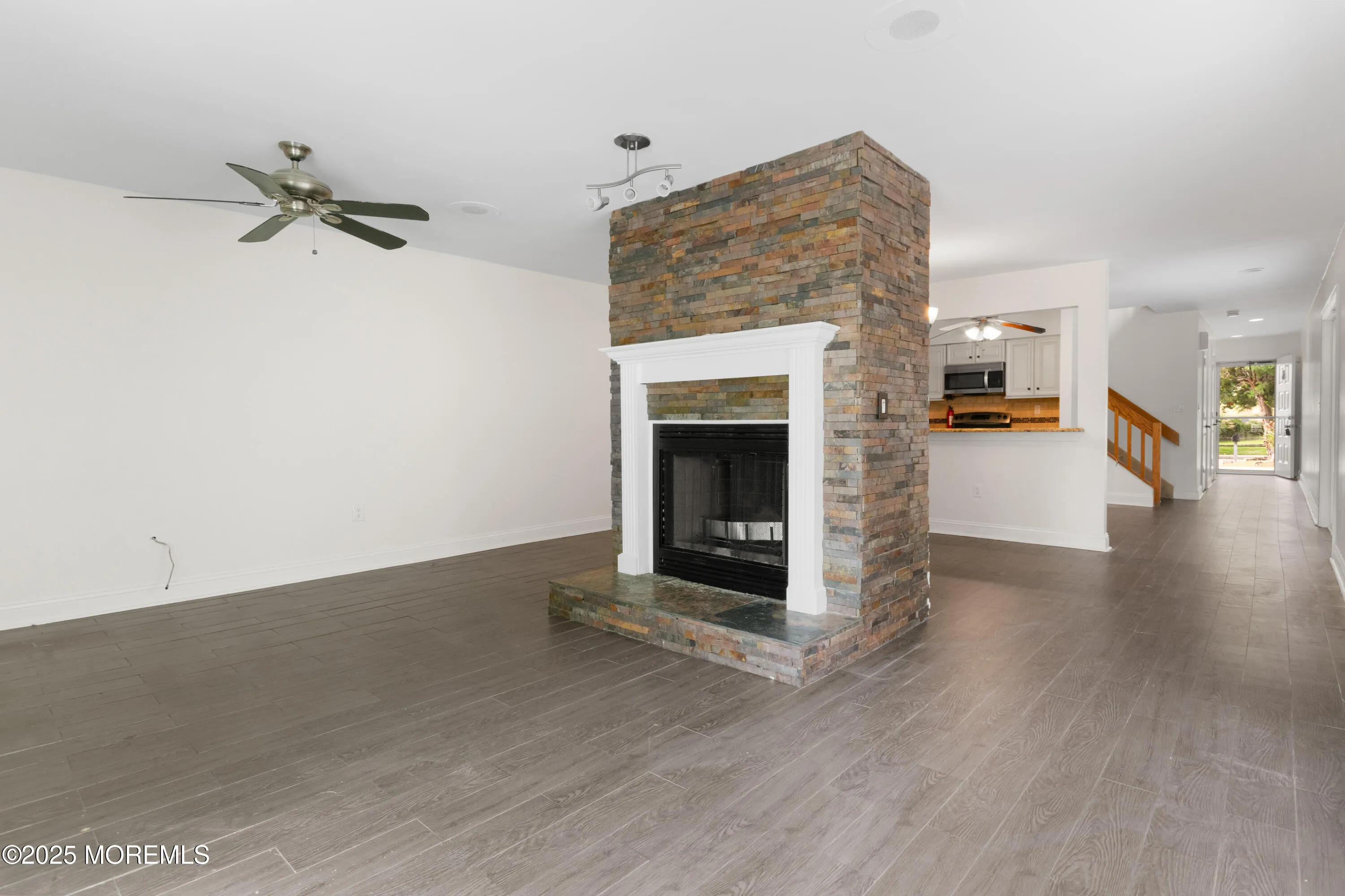 Long Branch, New Jersey 07740, United States, 2 Bedrooms Bedrooms, ,3 BathroomsBathrooms,Residential,Active,215668