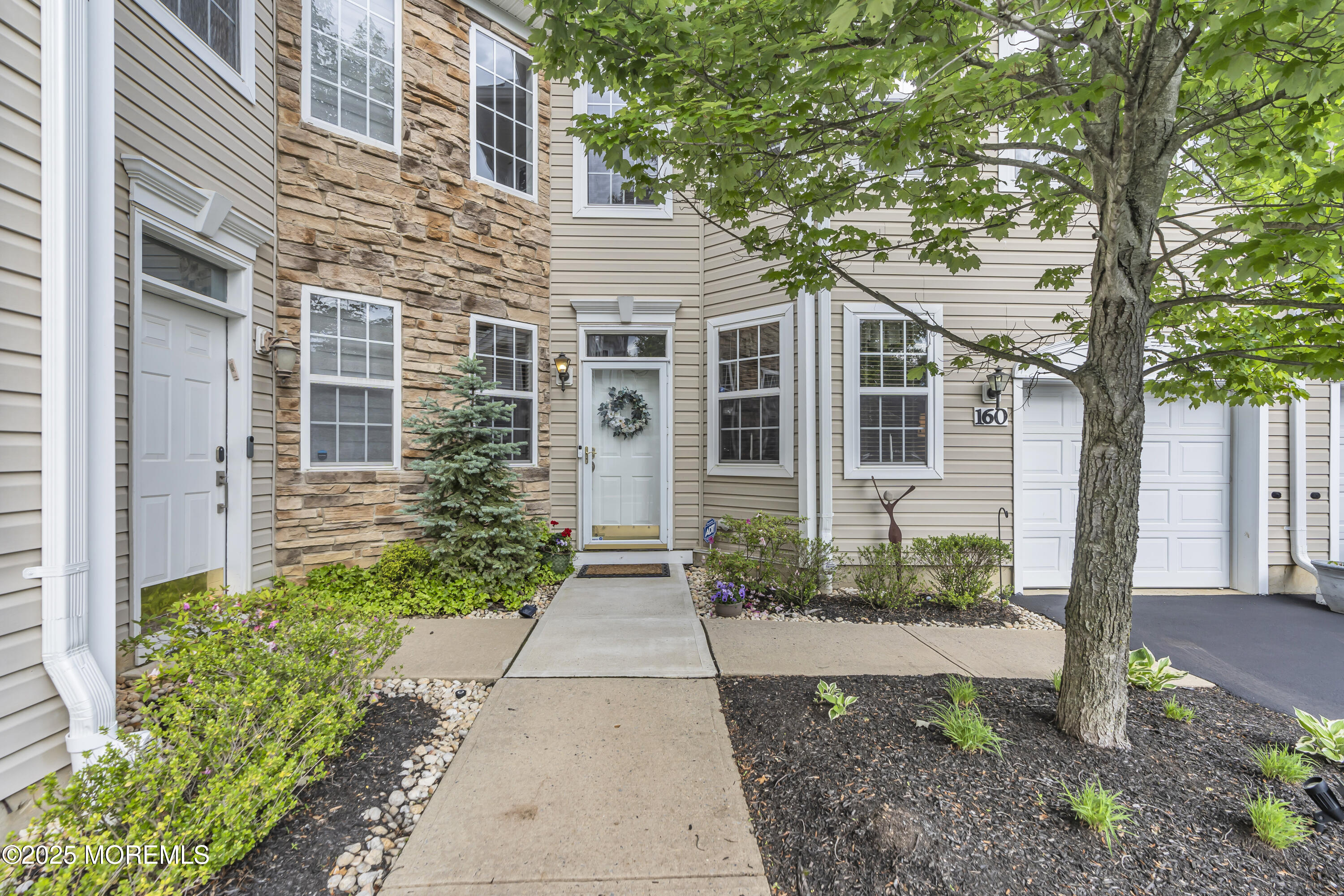 160 Shinnecock Drive, Manalapan, New Jersey image 1