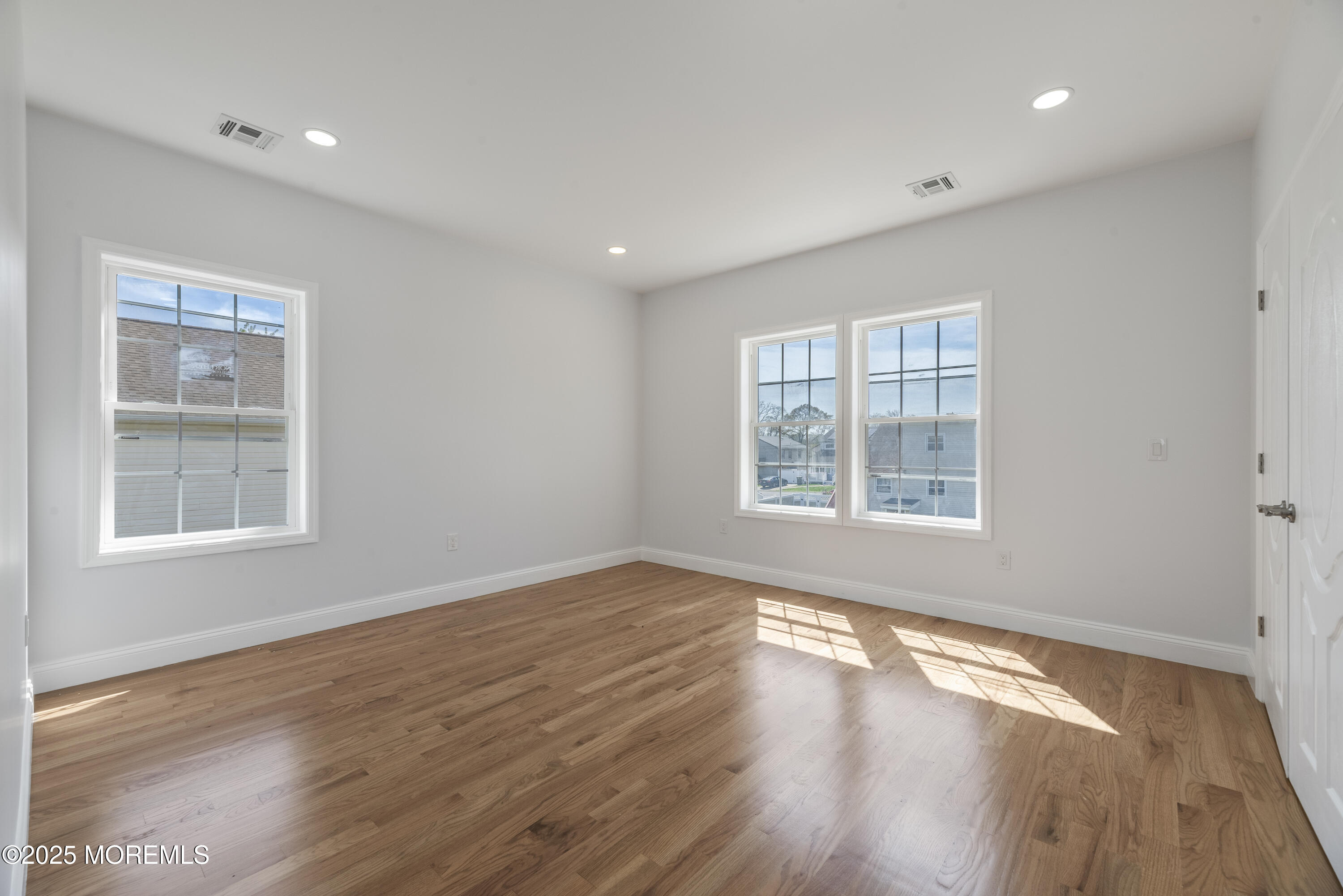 452 Raritan Boulevard, Keyport, New Jersey image 11