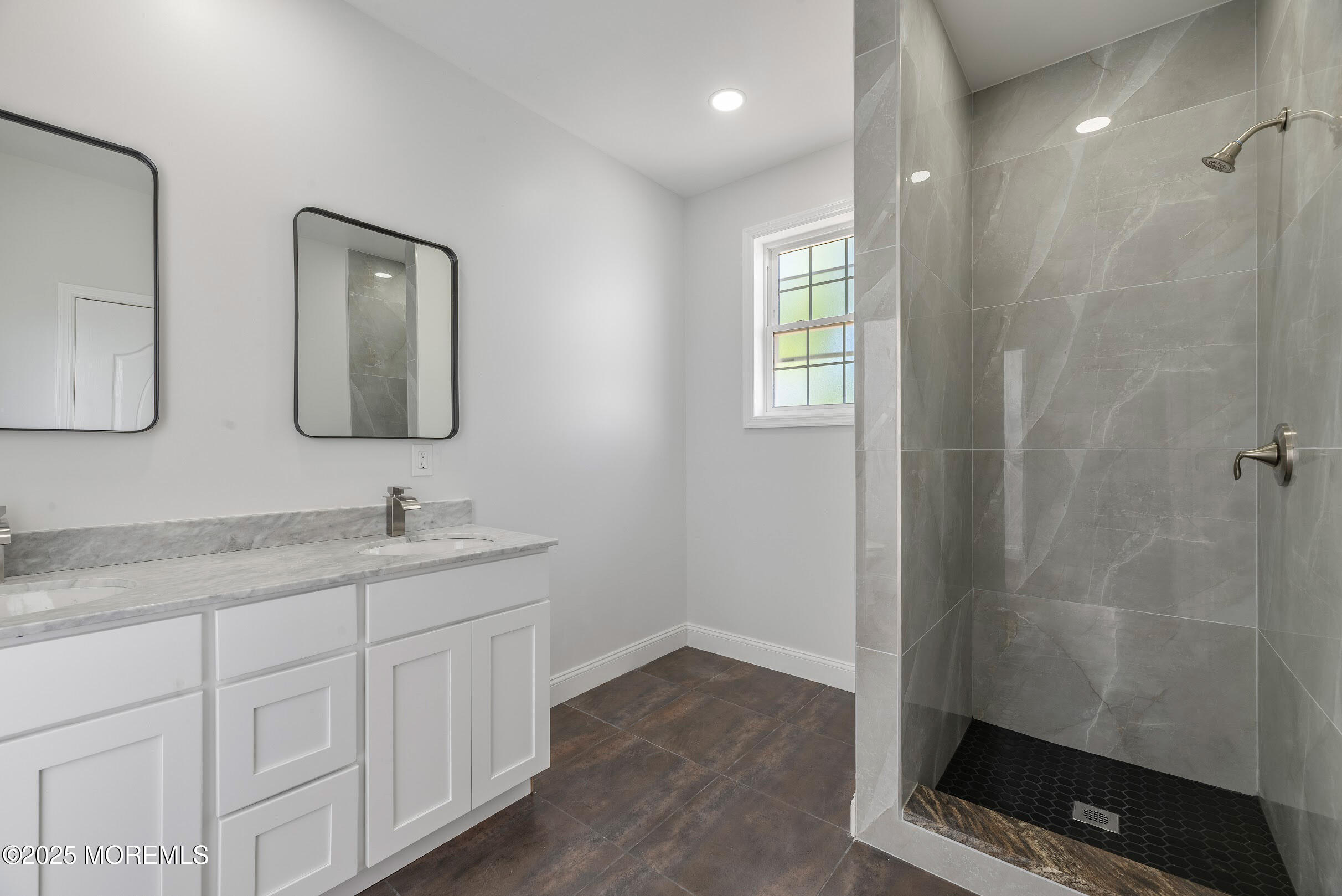 452 Raritan Boulevard, Keyport, New Jersey image 8