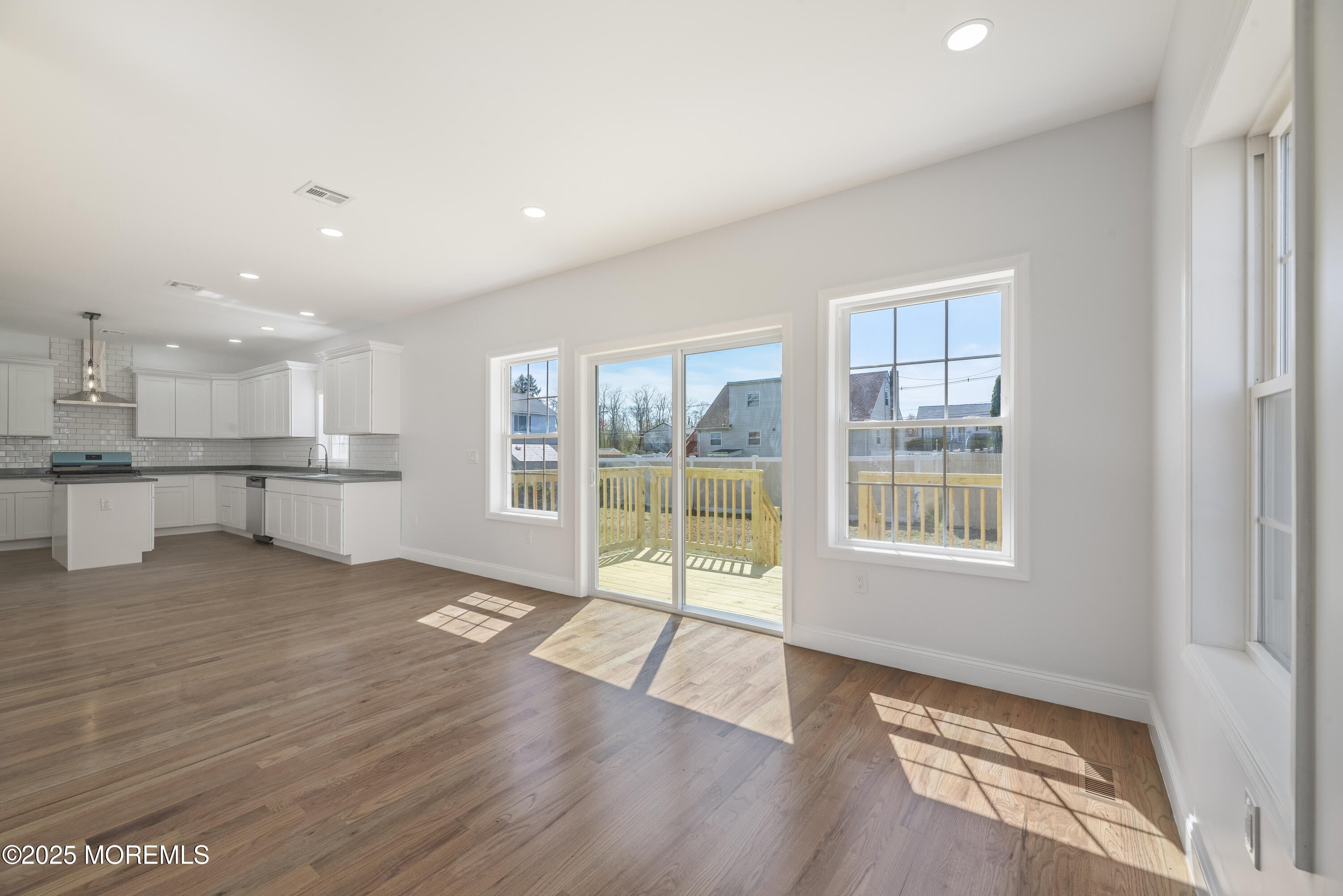 452 Raritan Boulevard, Keyport, New Jersey image 23