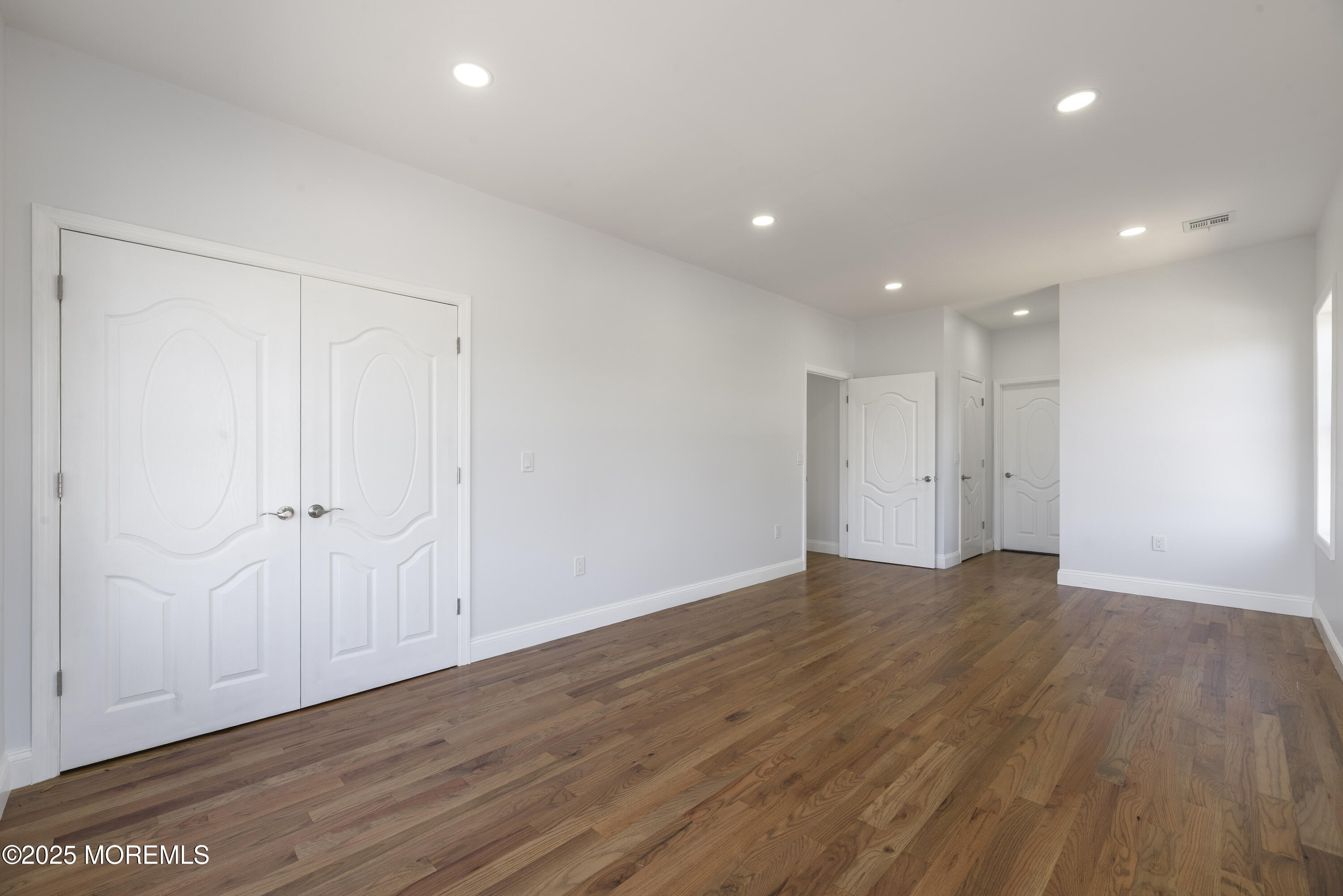 452 Raritan Boulevard, Keyport, New Jersey image 9