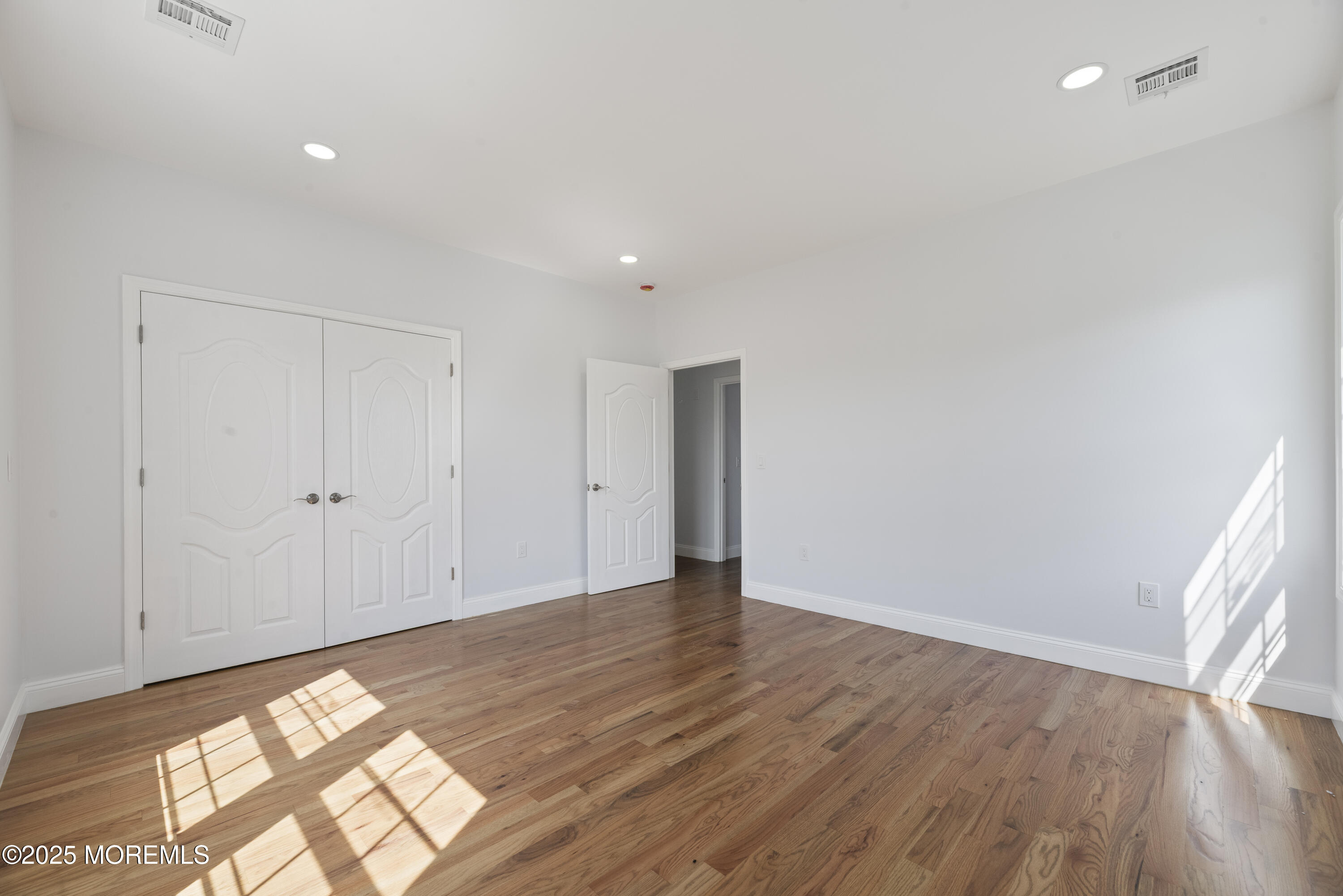 452 Raritan Boulevard, Keyport, New Jersey image 27